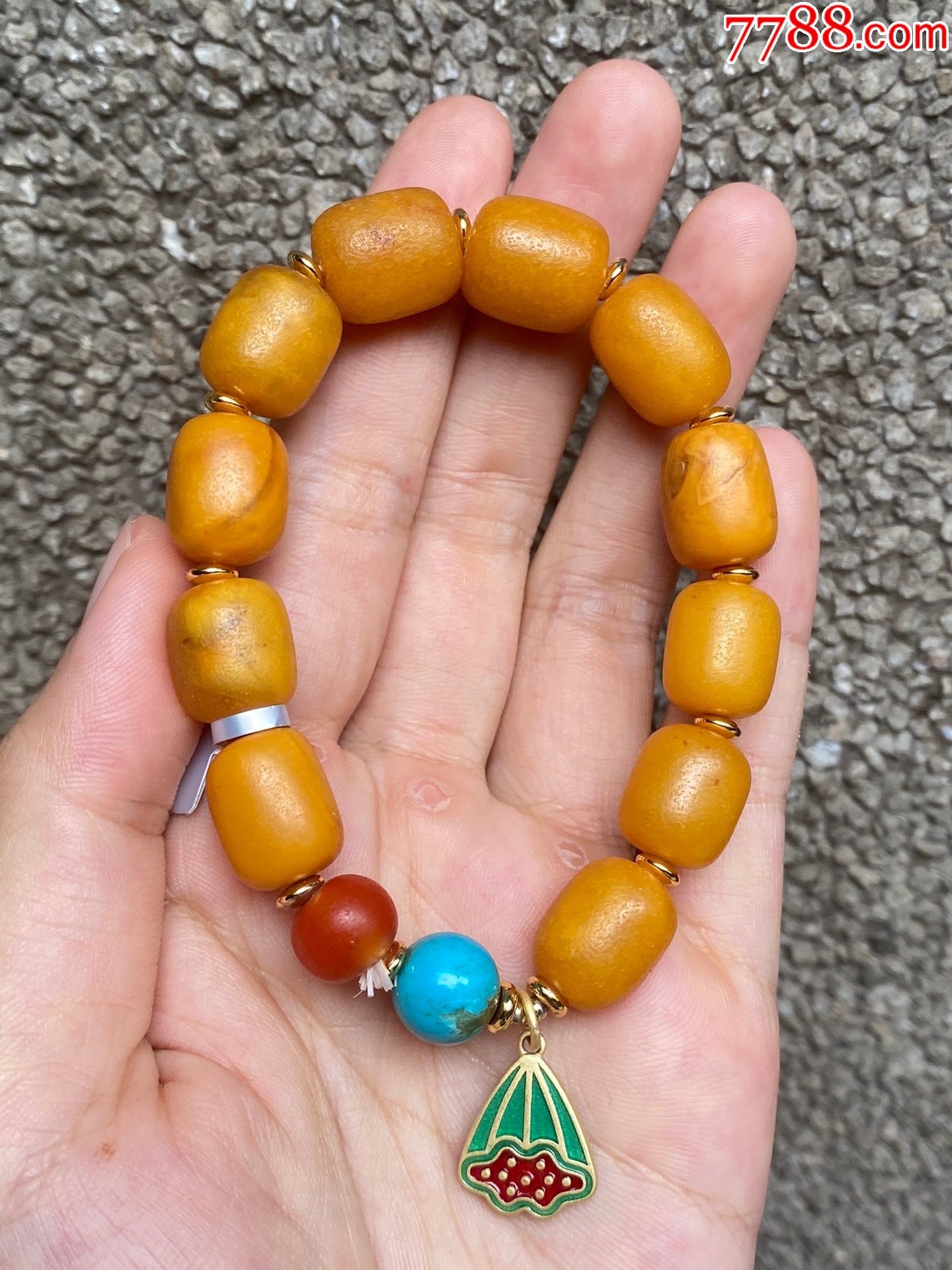 古董蜜蜡莲蓬桶珠手串