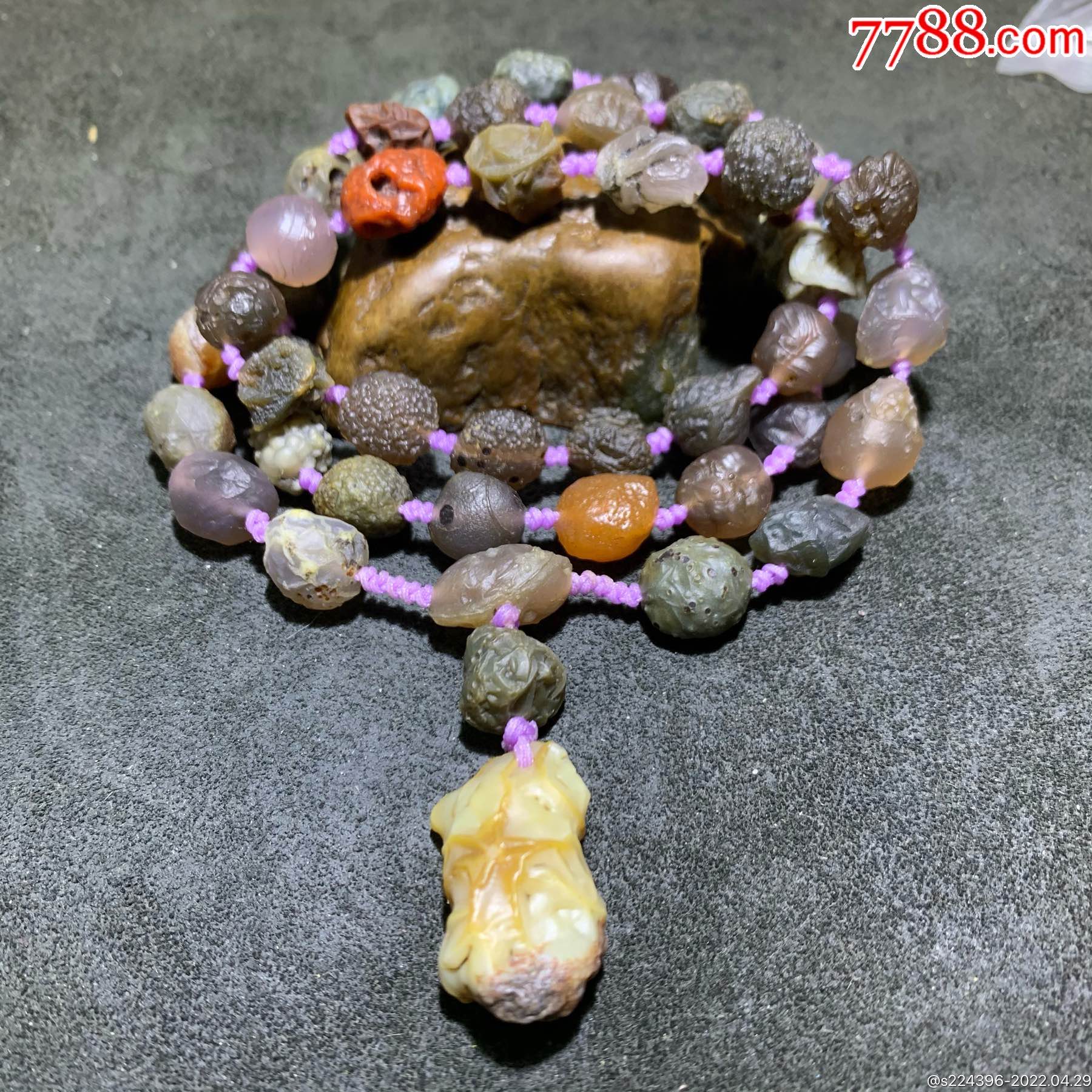 精美高圆度大颗粒青花筋脉石玛瑙原石项链一条