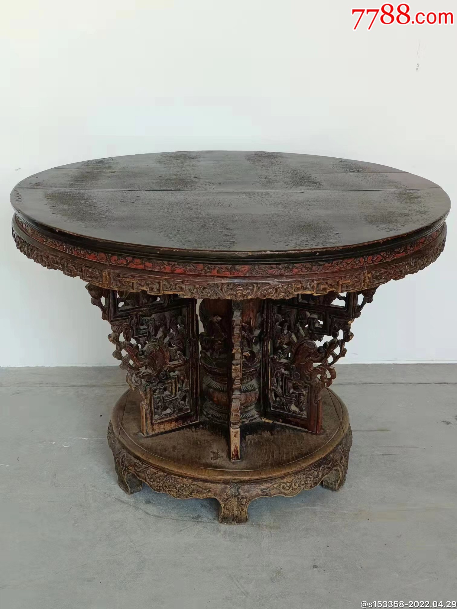 清中期楠木大圆桌