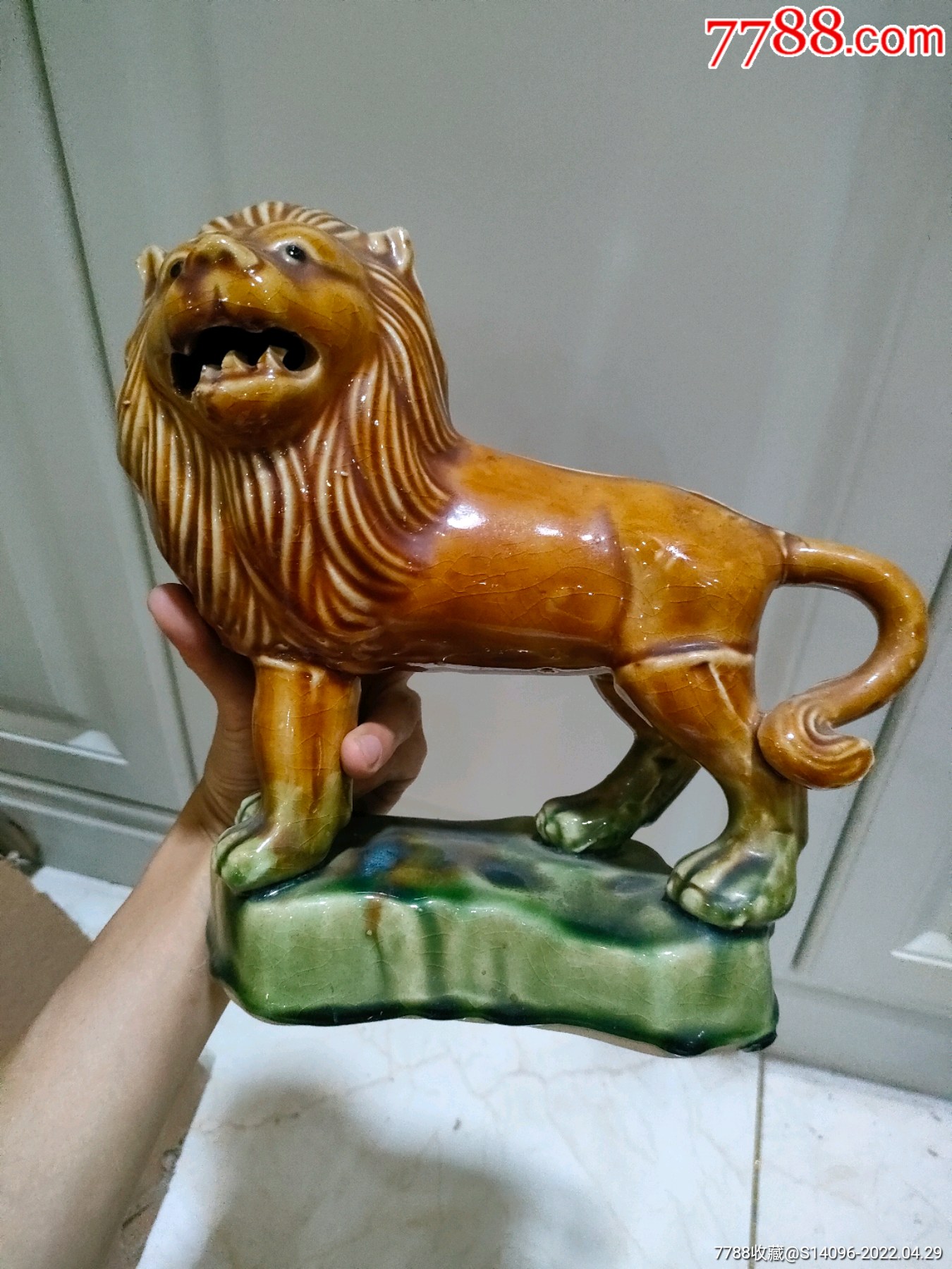 八十年代左右---大尺寸狮子大摆件,美品_彩绘瓷/彩瓷_第1张_7788核雕