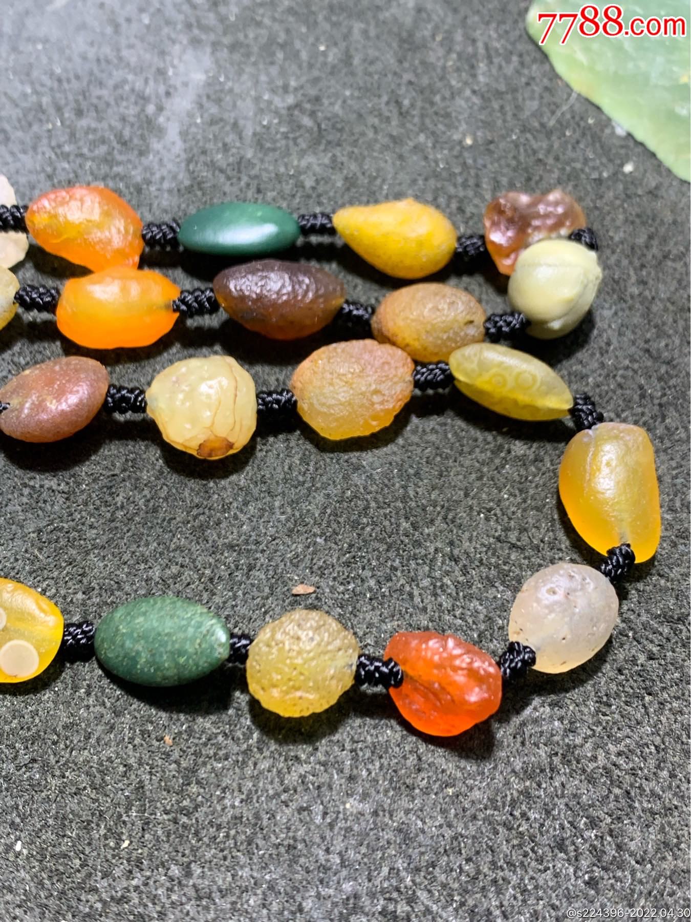 精美天然阿拉善彩珠玛瑙项链一条