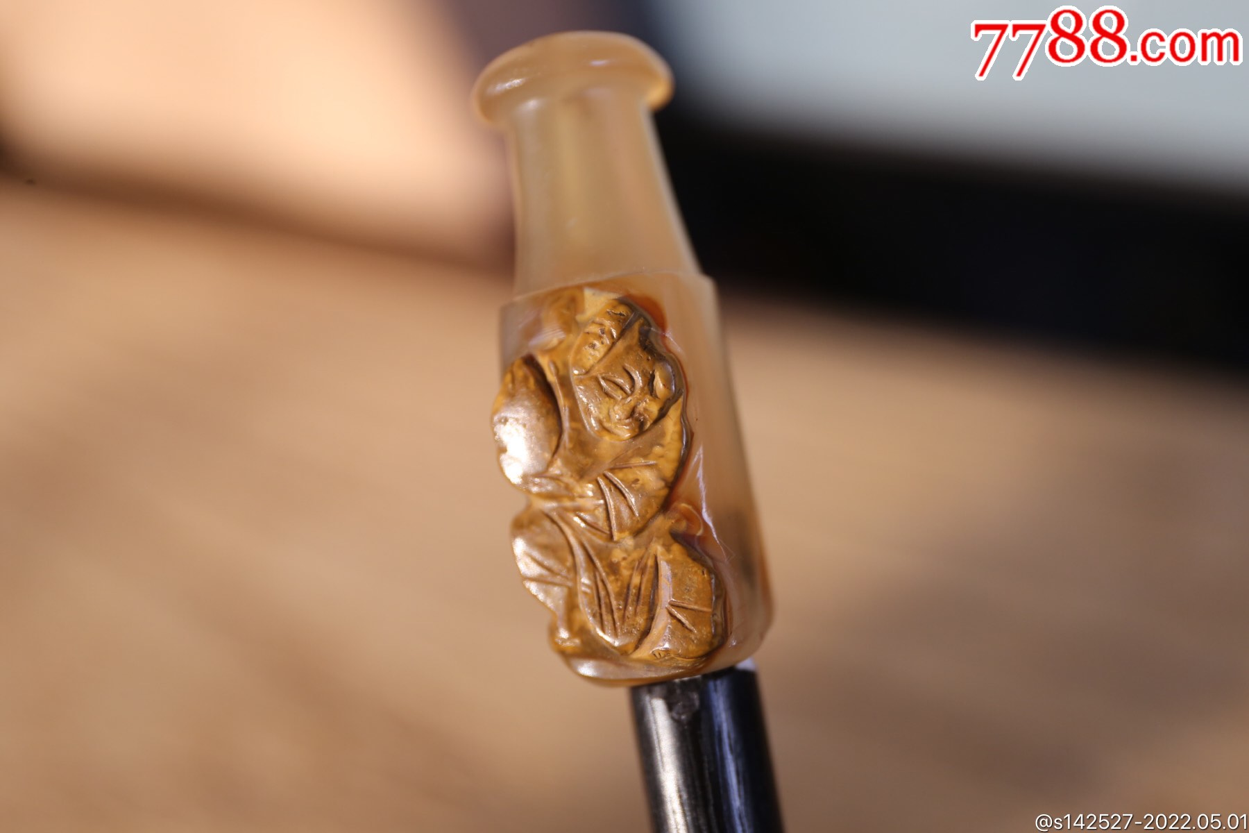 清代巧雕玛瑙烟嘴一套_价格1280元_第1张_7788收藏__收藏热线
