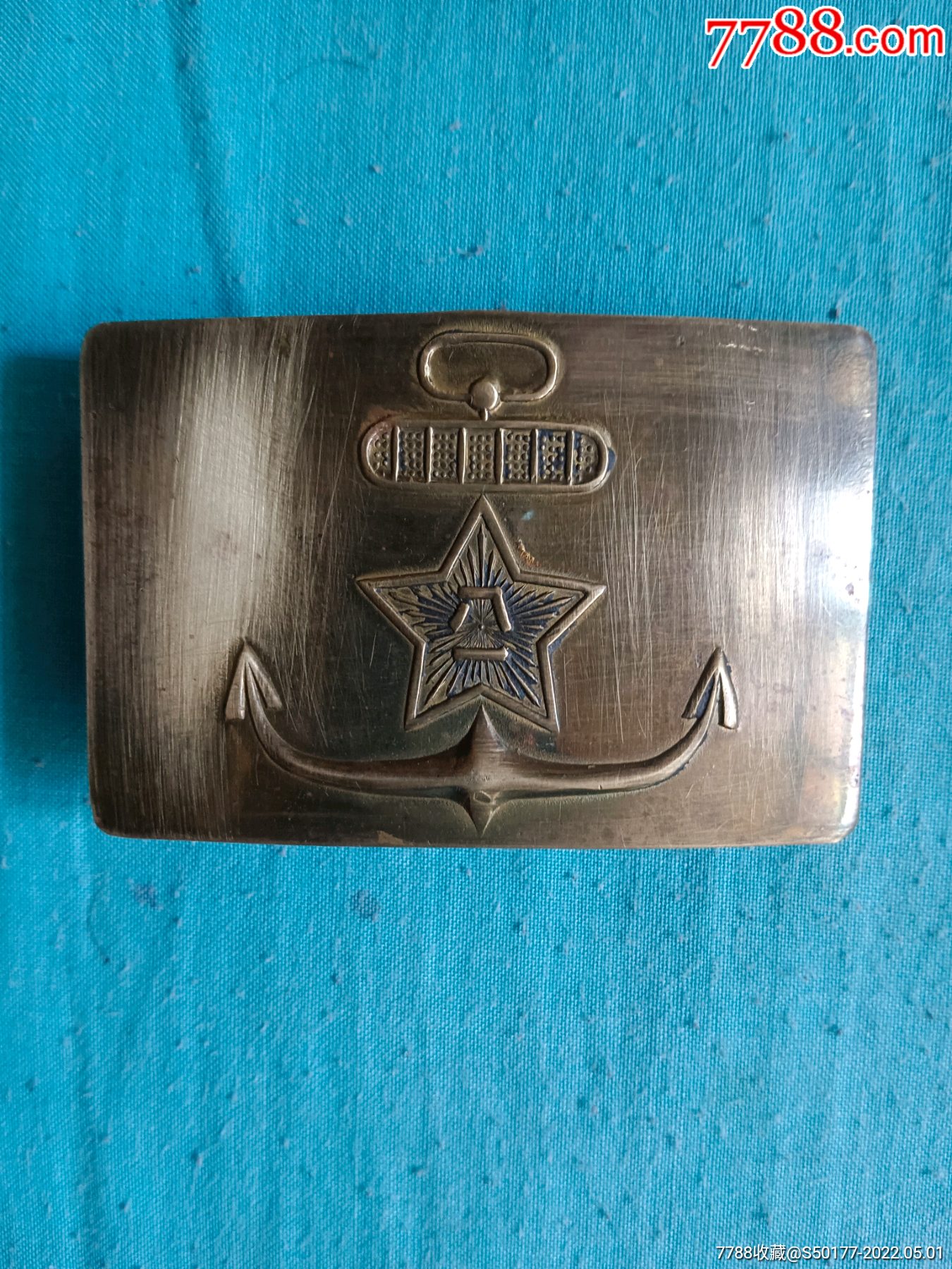 滚动鼠标滚轴,图片即可轻松放大,缩小更多"皮带扣/腰饰