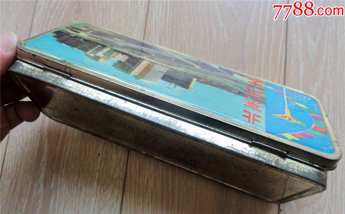 老国货收藏2205c70年代铁皮文具盒北京风光金鸡牌