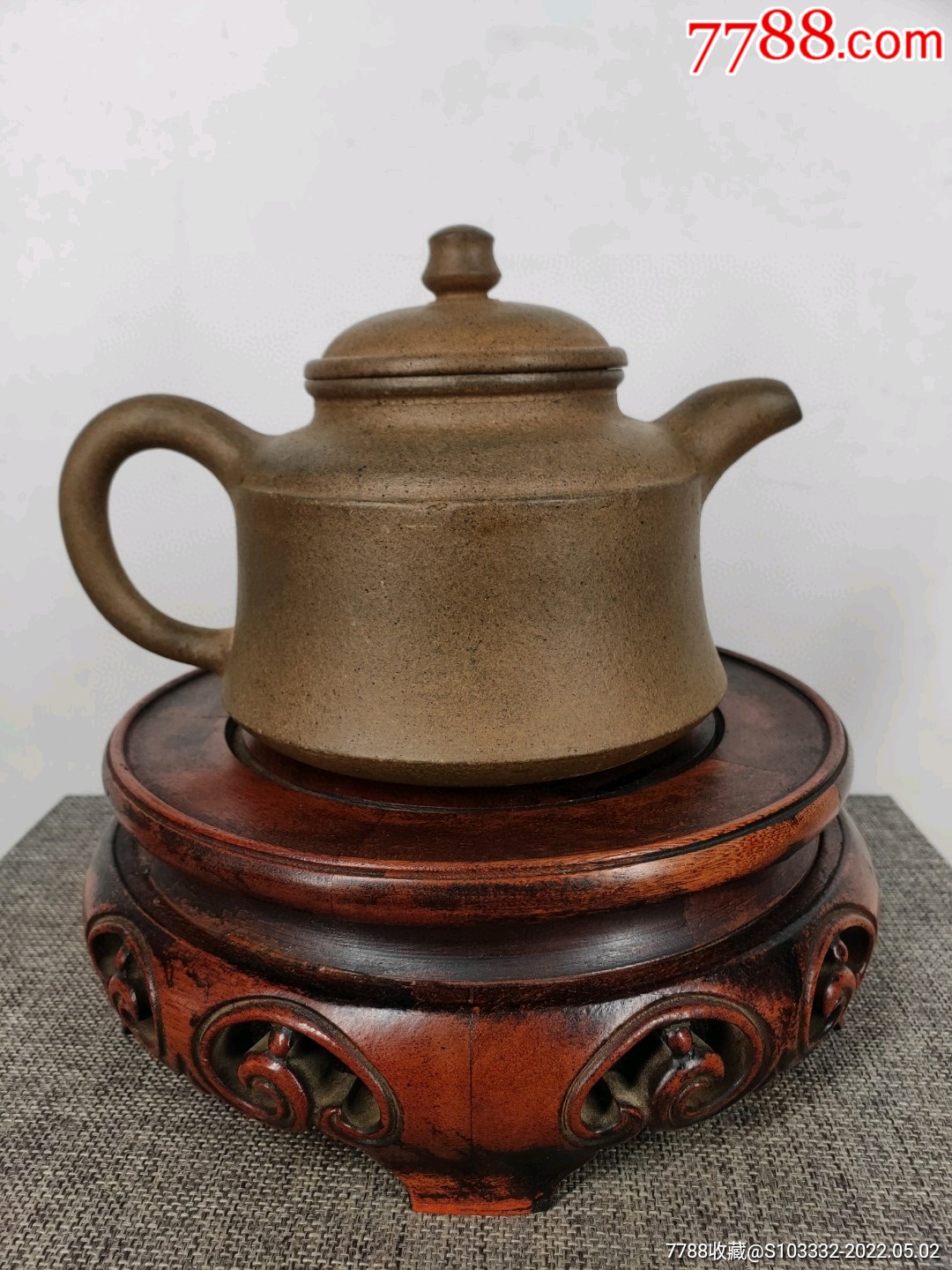 民间收到民藏季山刻字底款老紫砂壶一把包浆醇厚品相完整十分难得收藏