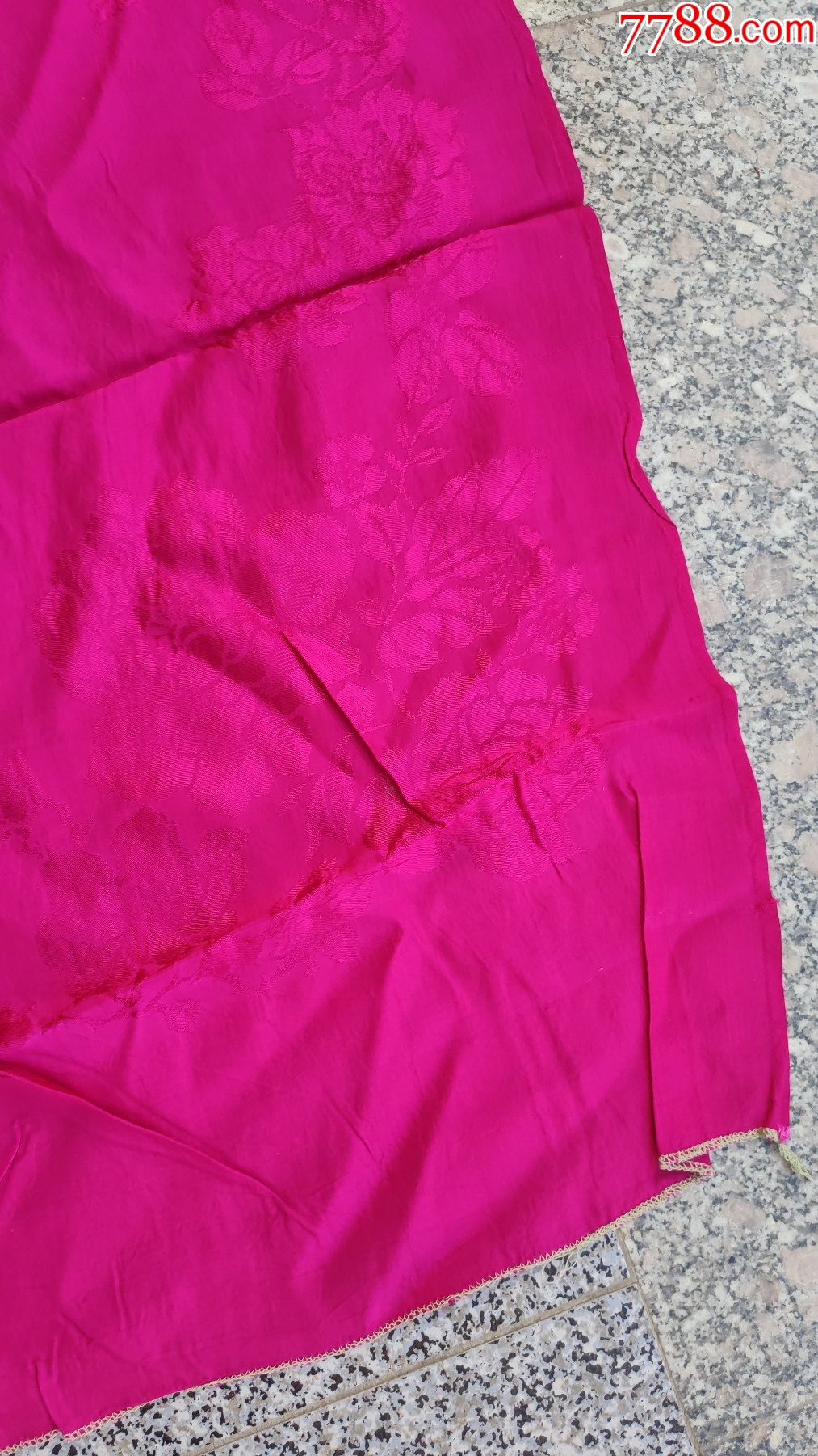 家居布艺旧床单被套收藏老丝绸缎子被子面一件红色花卉图案