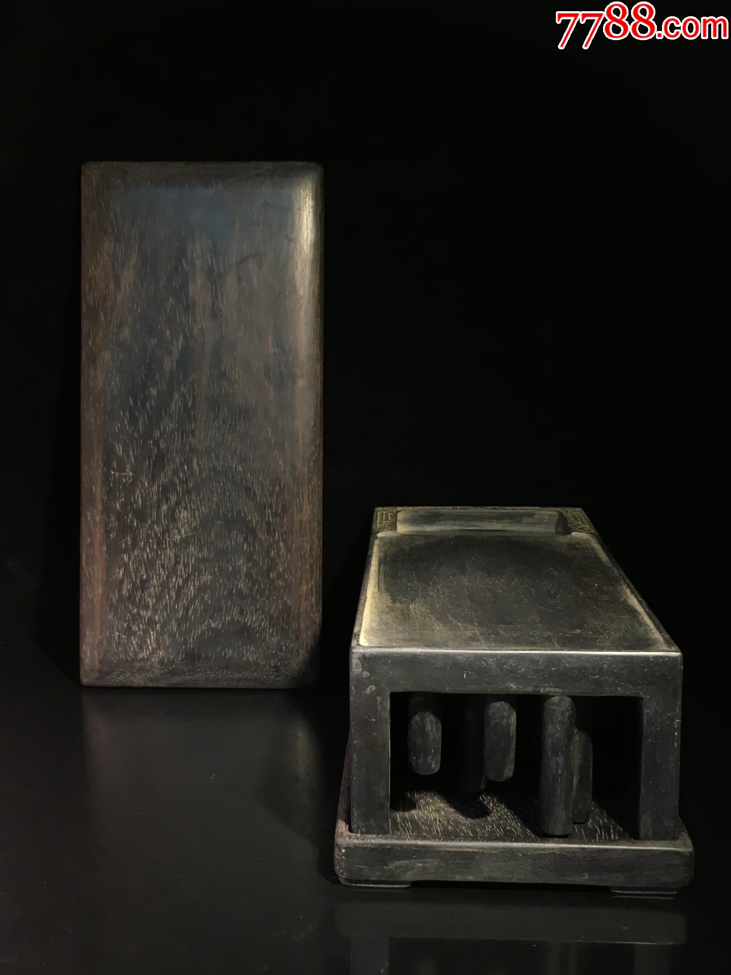 端石双夔龙纹多眼柱抄手端砚