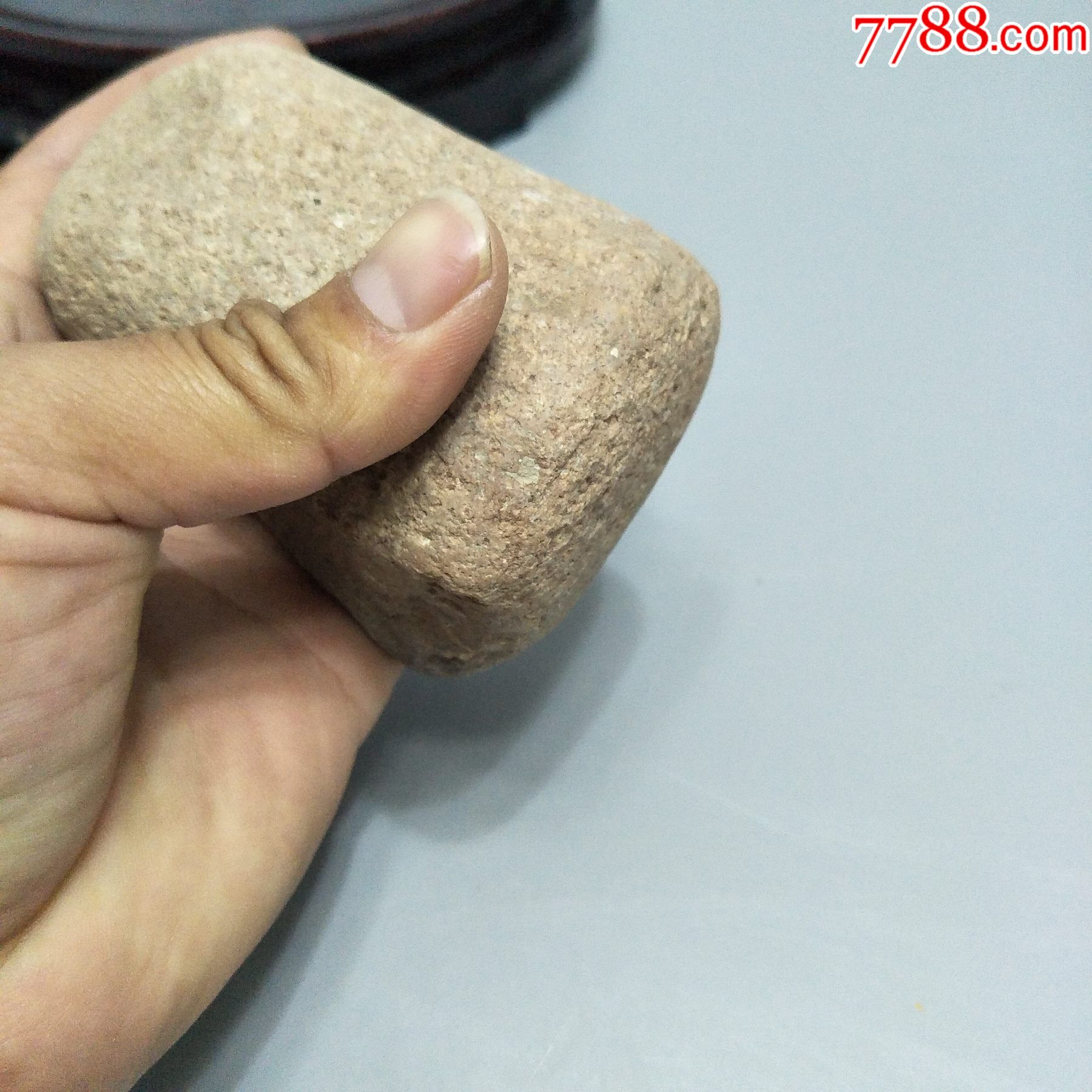 远古石器石锤古人用砸坚果类用的包老包快