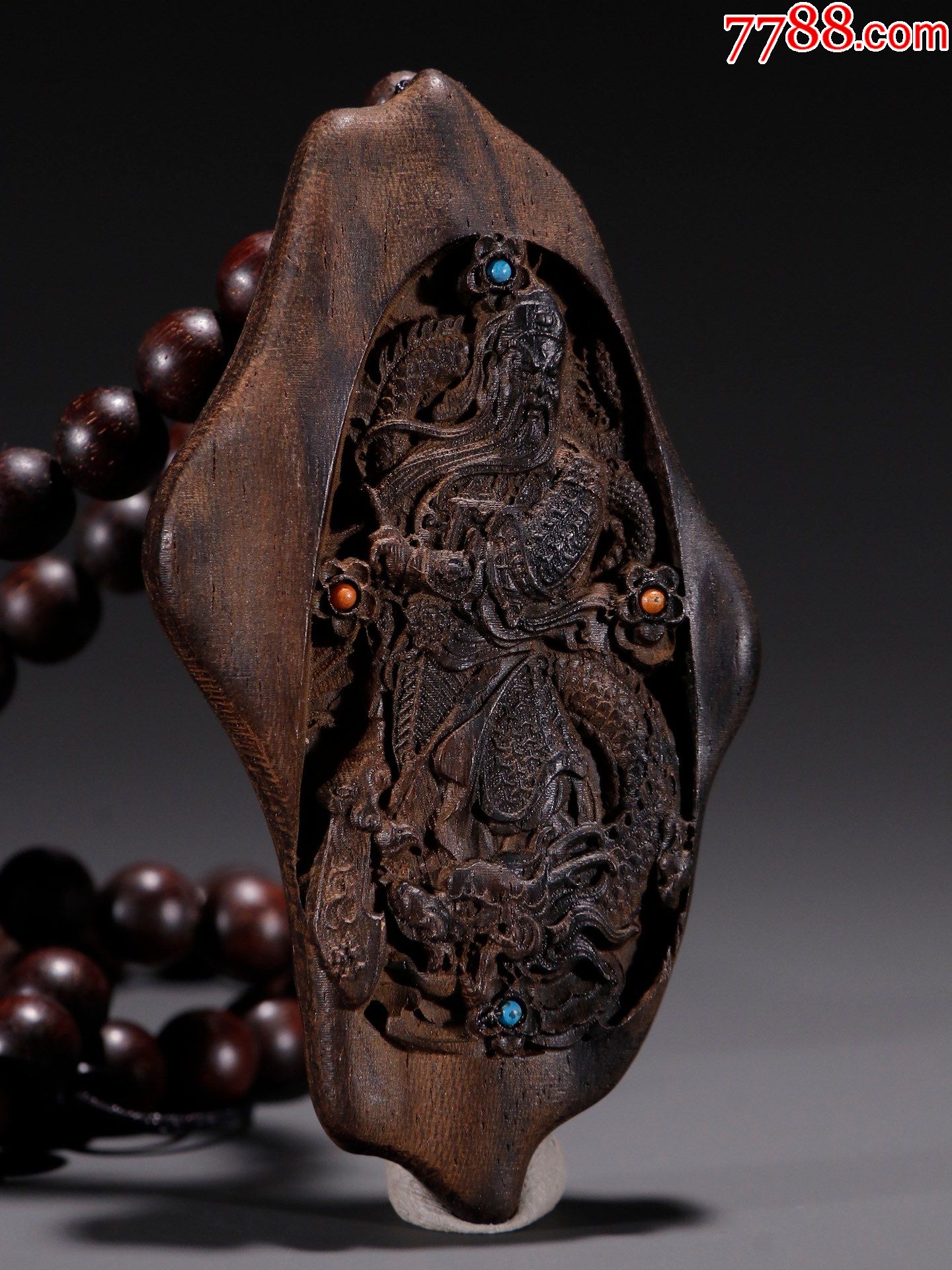 纯正沉香雕关公挂坠