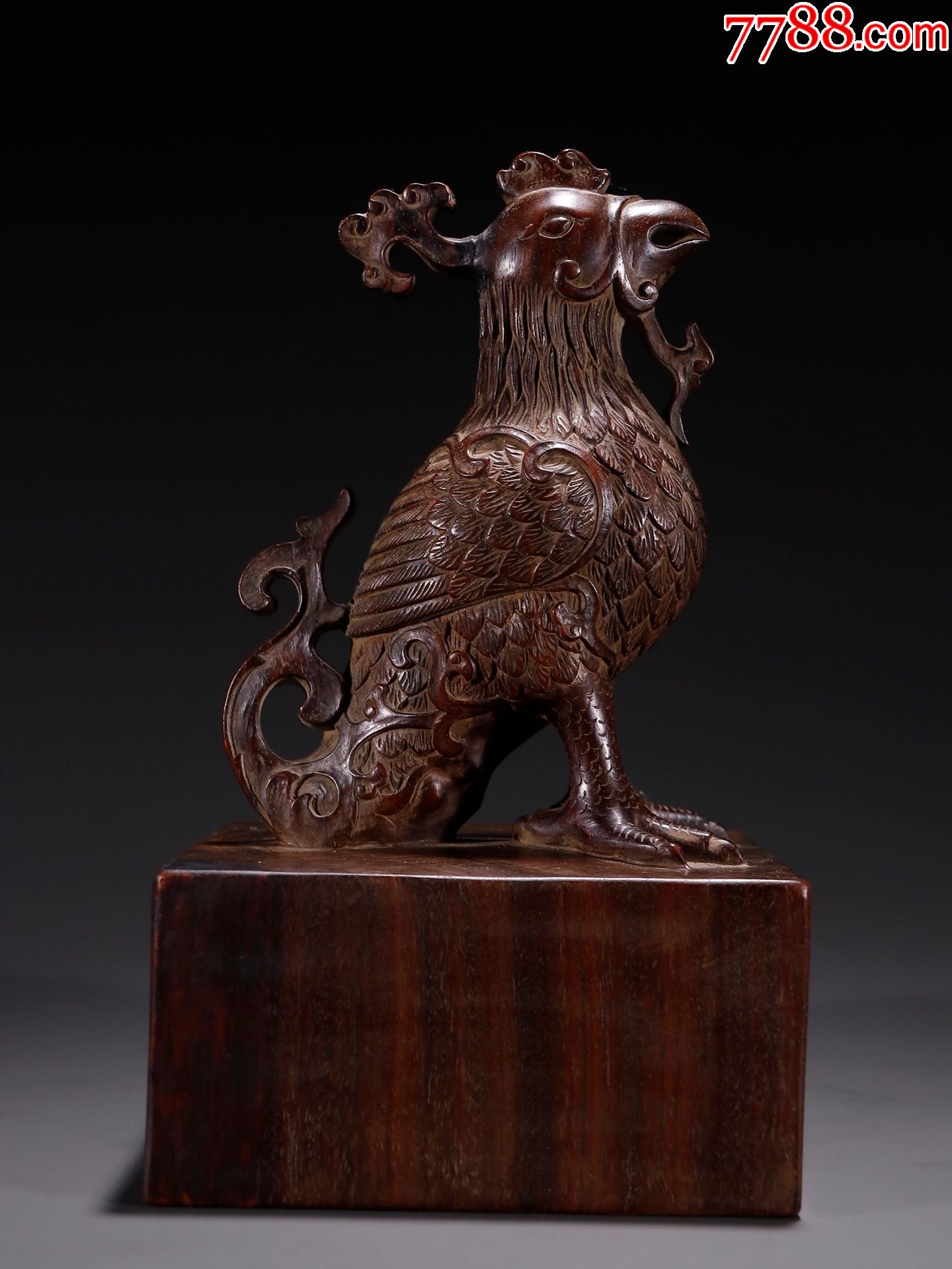 兽鸟钮印章规格高195宽厚11cm重837g