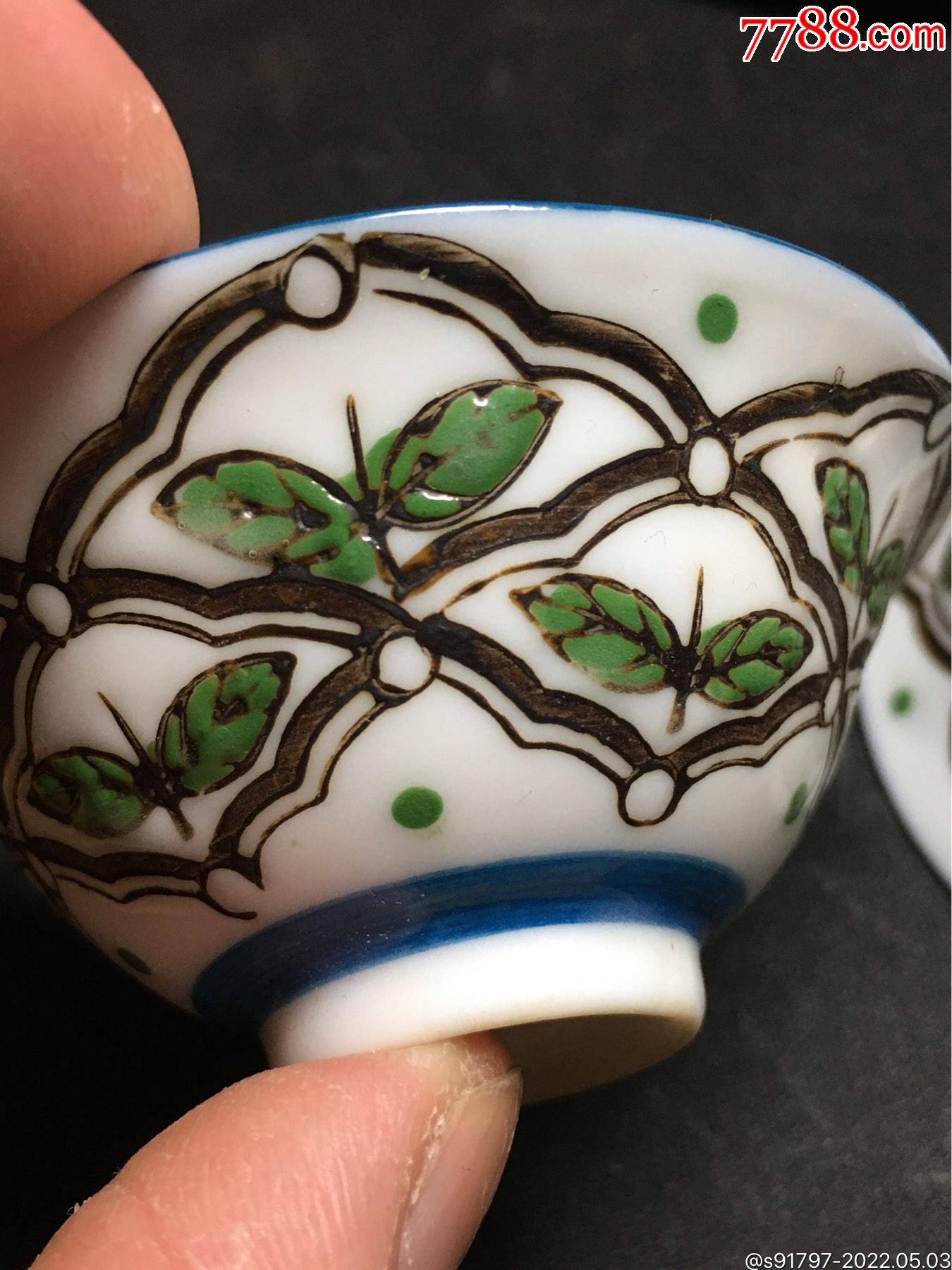 民国时期粉彩茶杯