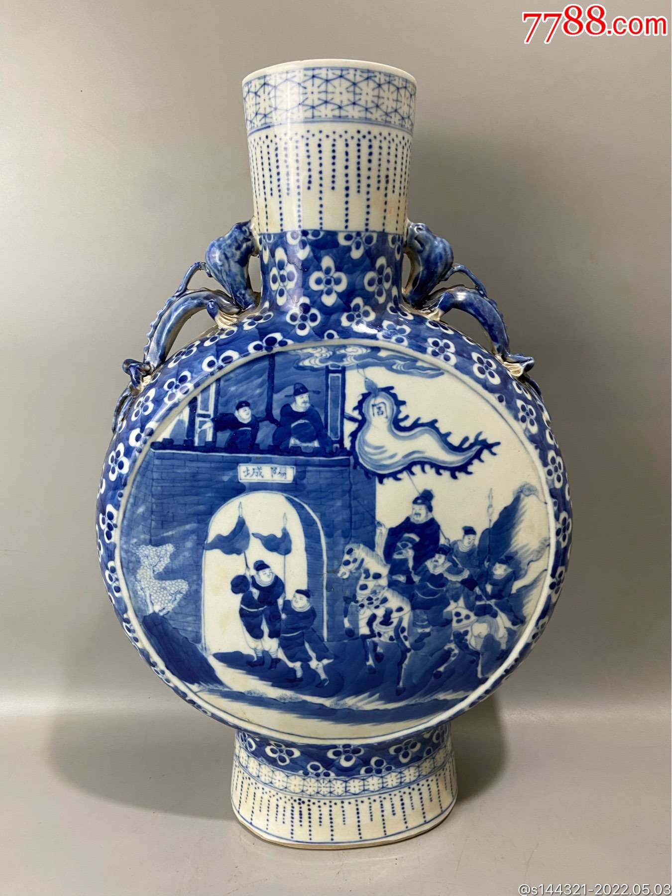 青花刀马人物抱月瓶全品无损