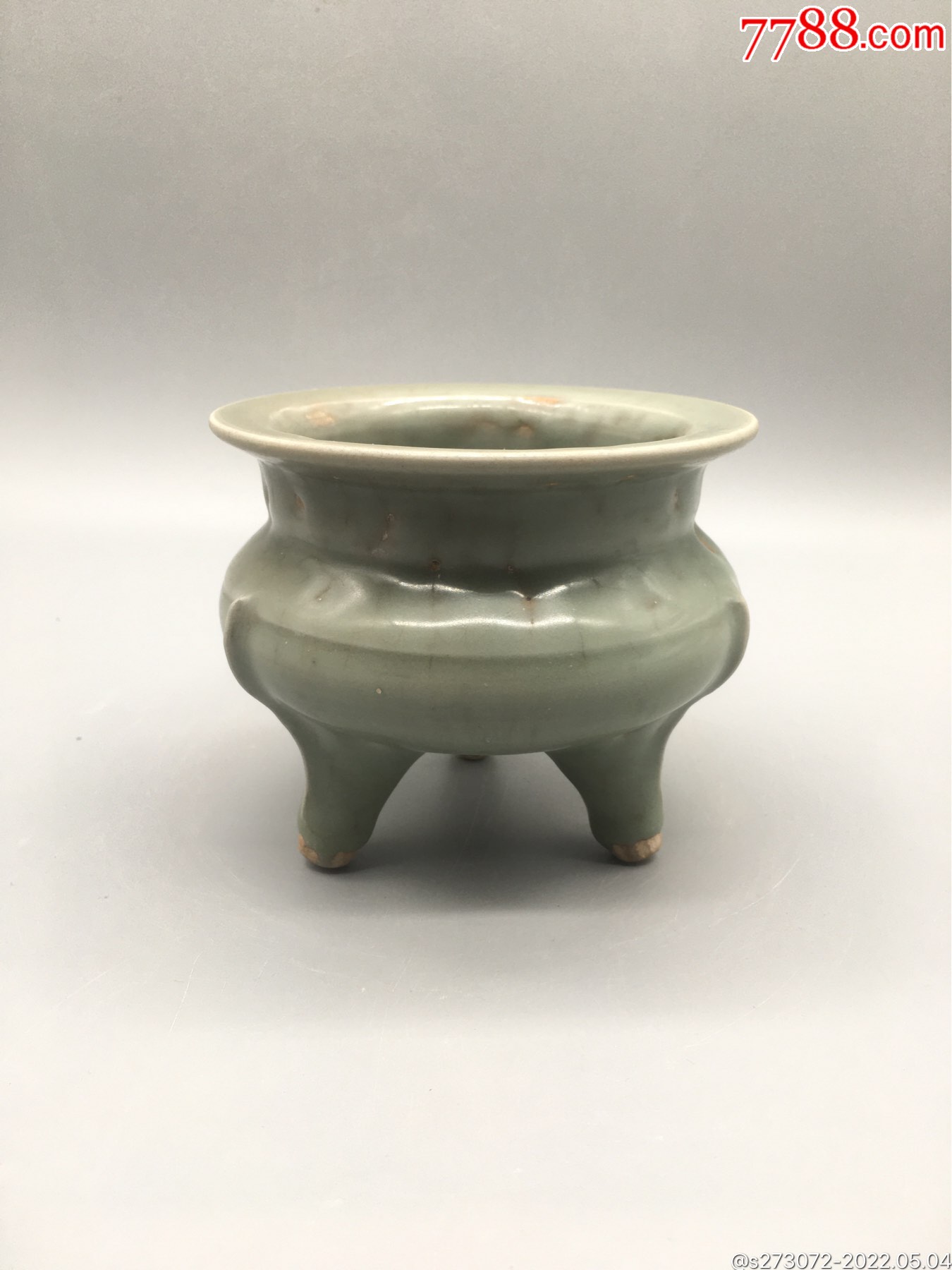 宋龙泉窑三足鬲式炉