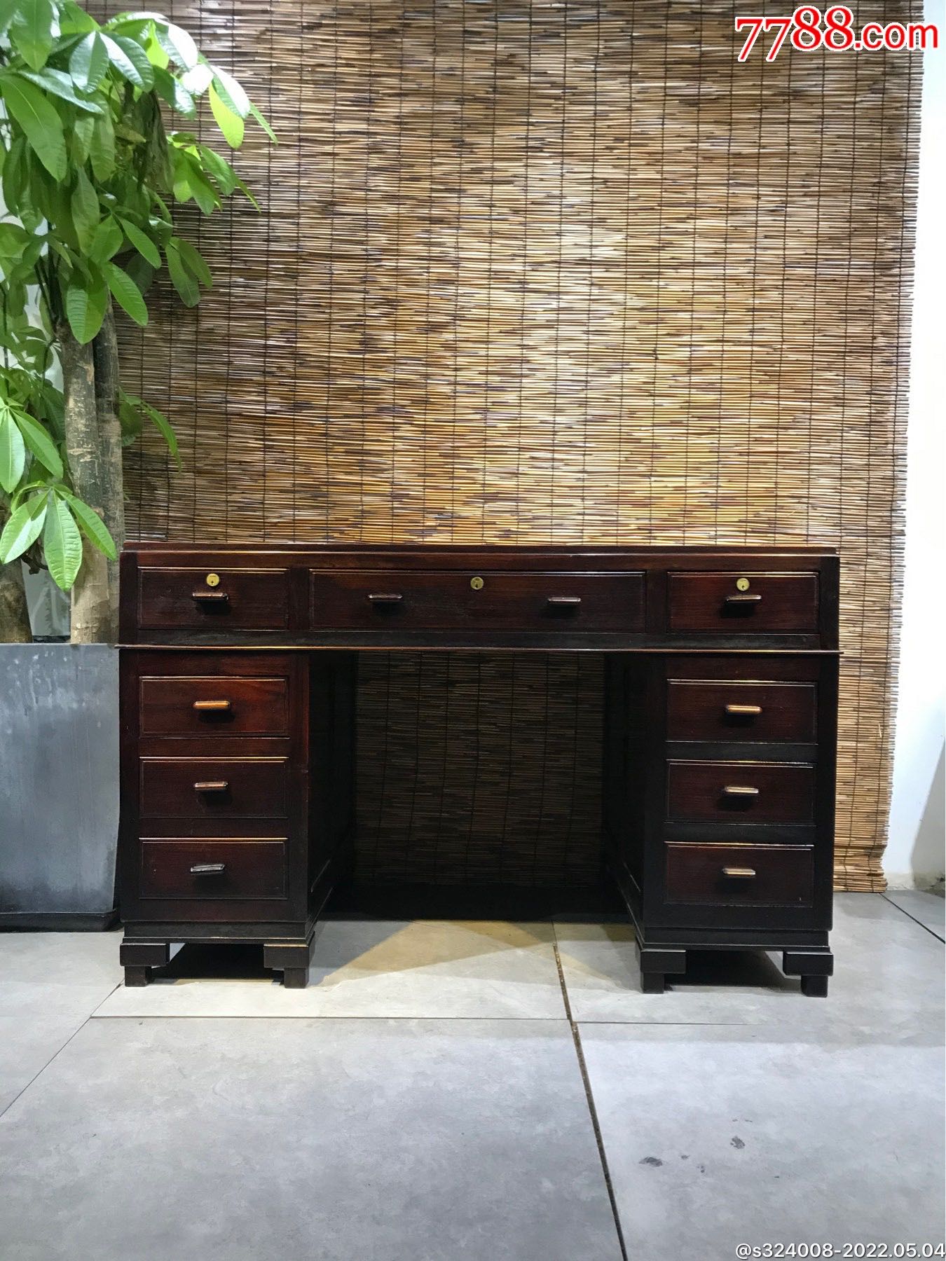 清代苏作老红木写字台木纹清晰四足无蛀结实不松动