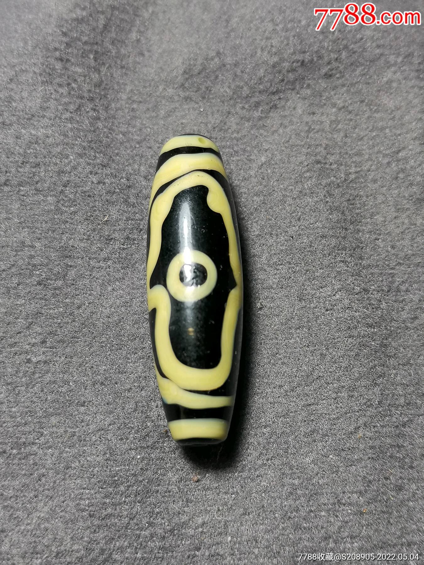 藏区老琉璃天珠