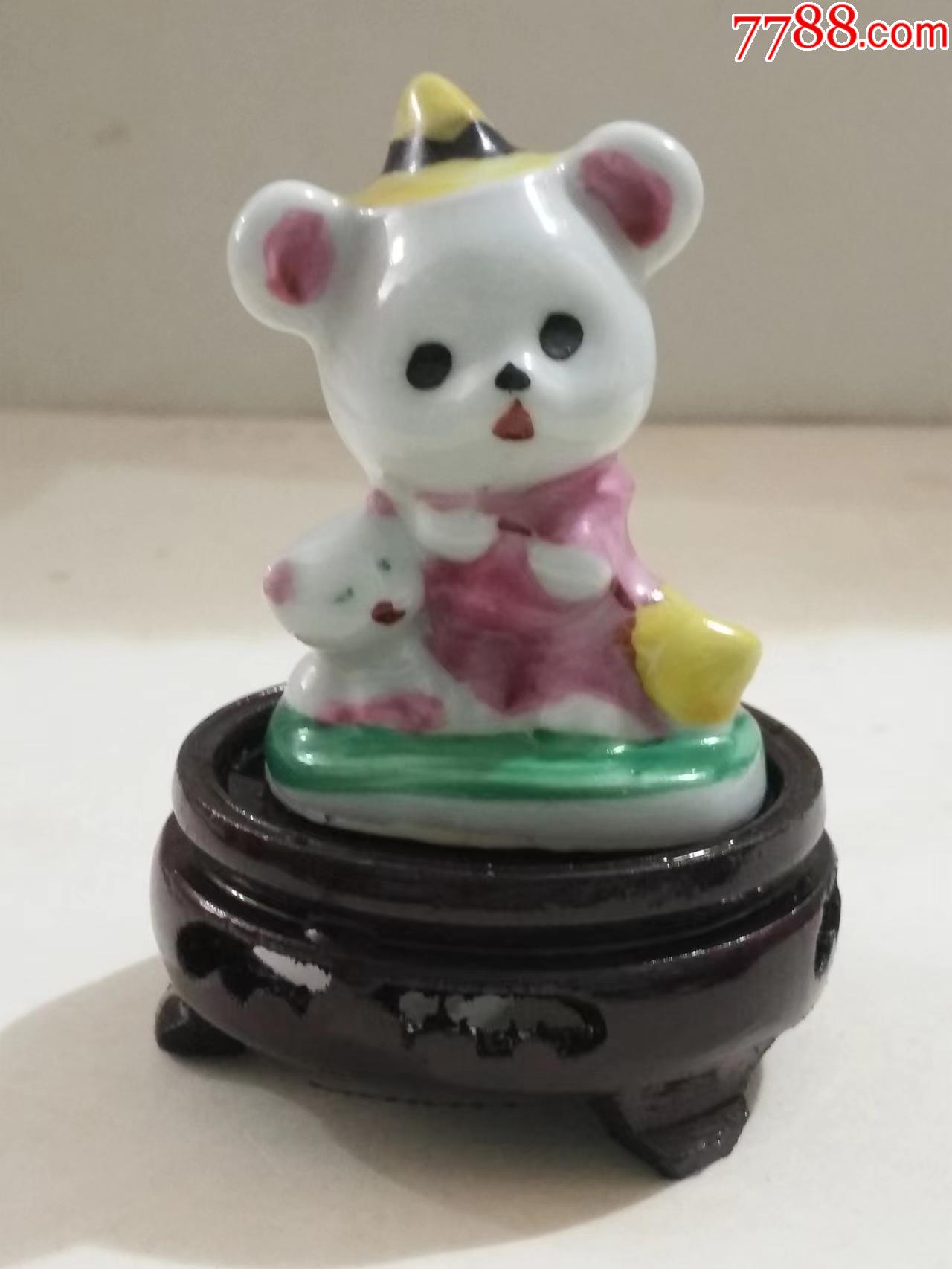 瓷器卡通人物小摆件