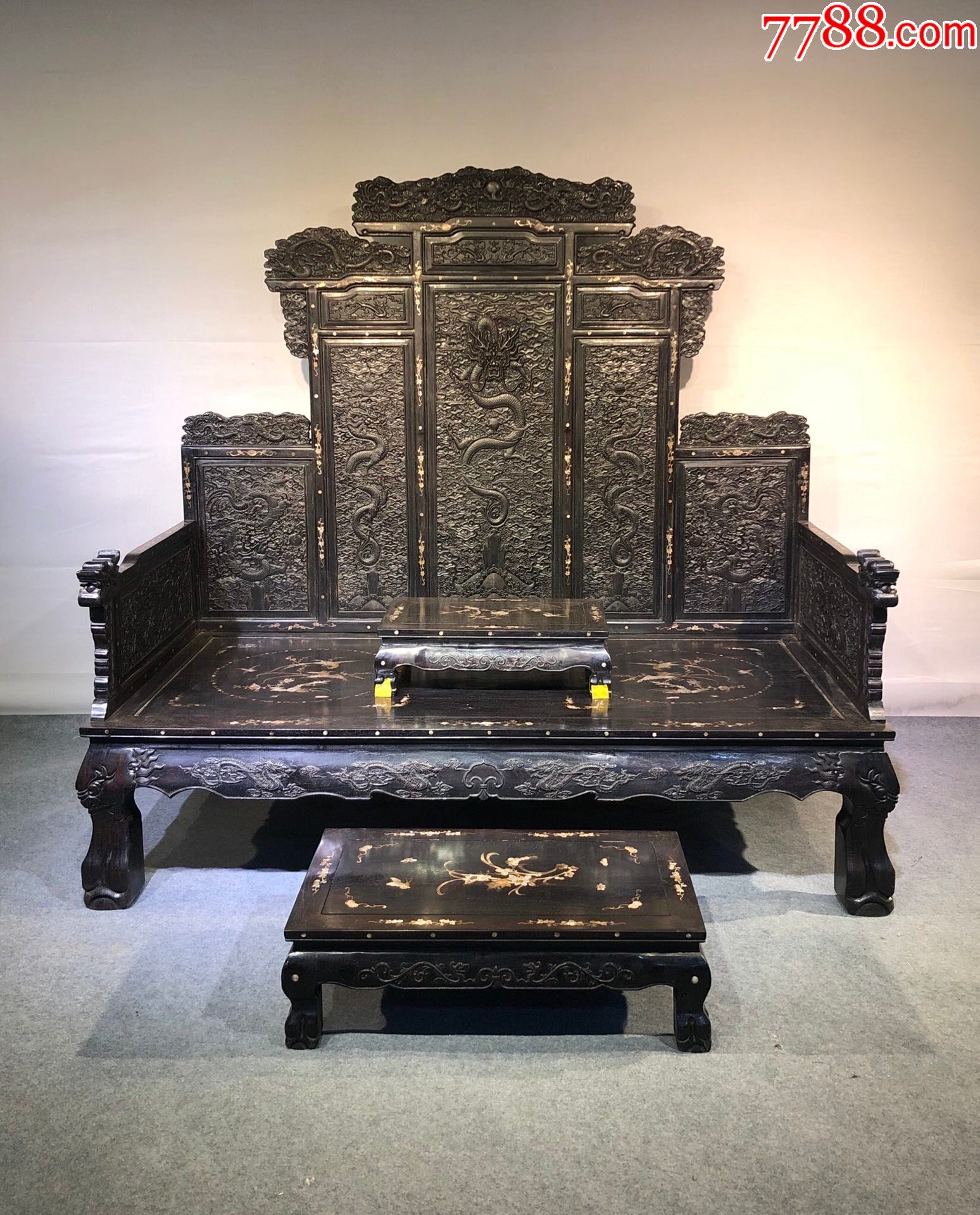 小叶紫檀龙宝座造型独特大气厚重