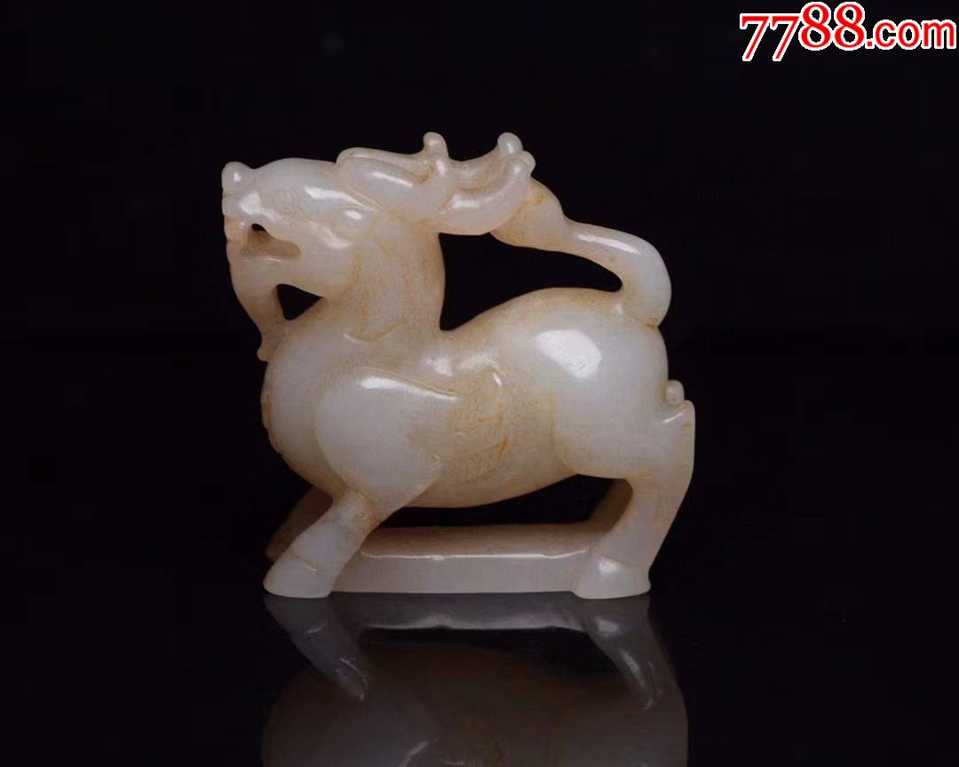 老和田玉瑞兽麒麟小摆件