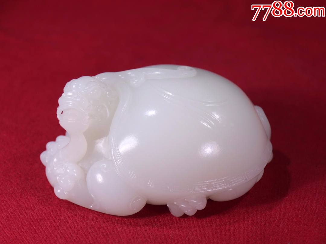 和田玉籽料龙龟玉雕件