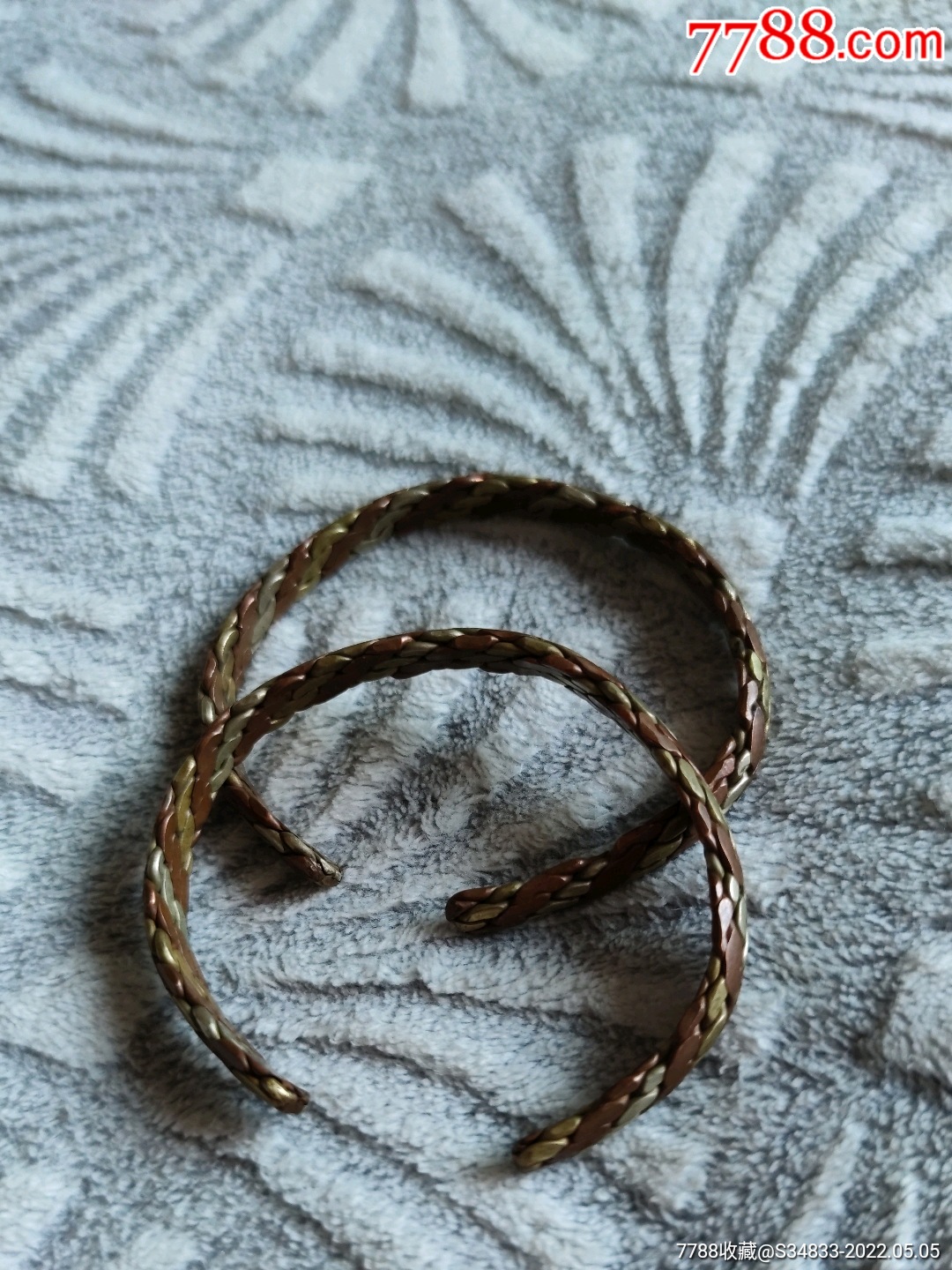 民国时三色铜手镯