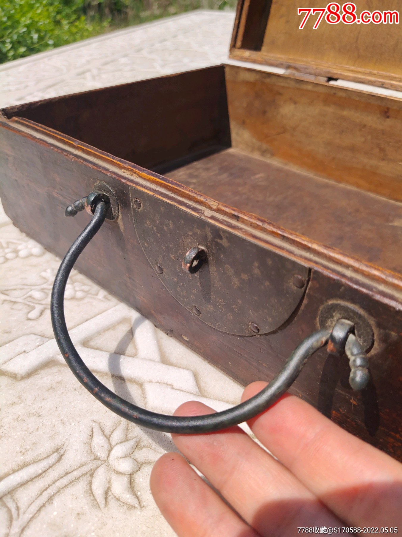 清代柬匣又叫礼盒古代人结婚做喜事送亲或迎亲用的里面放婚贴喜帖礼金