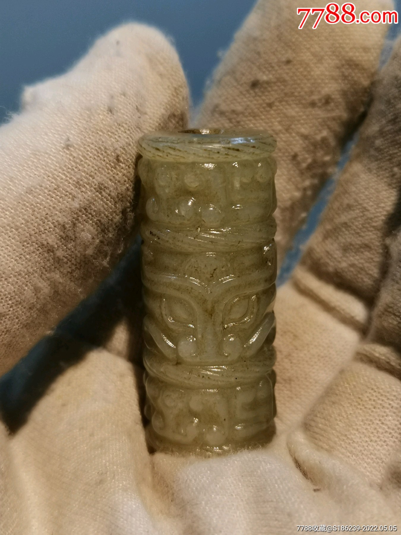 刚刚收获一枚高古饕餮纹和田青玉勒子满工兽面纹绞丝纹勾云纹精品收藏