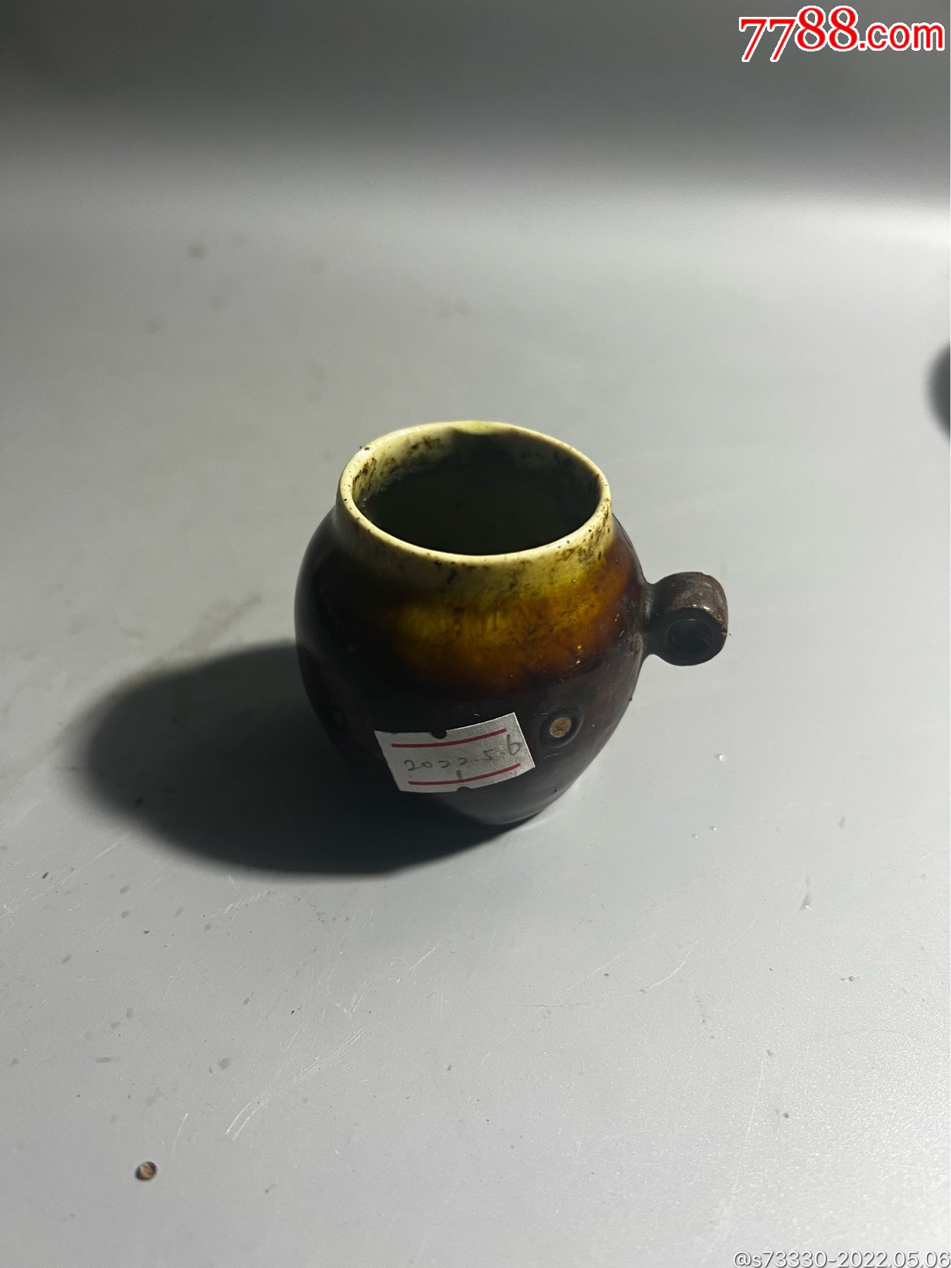 70年代左右胜兴厂酱釉鸟食罐一只1