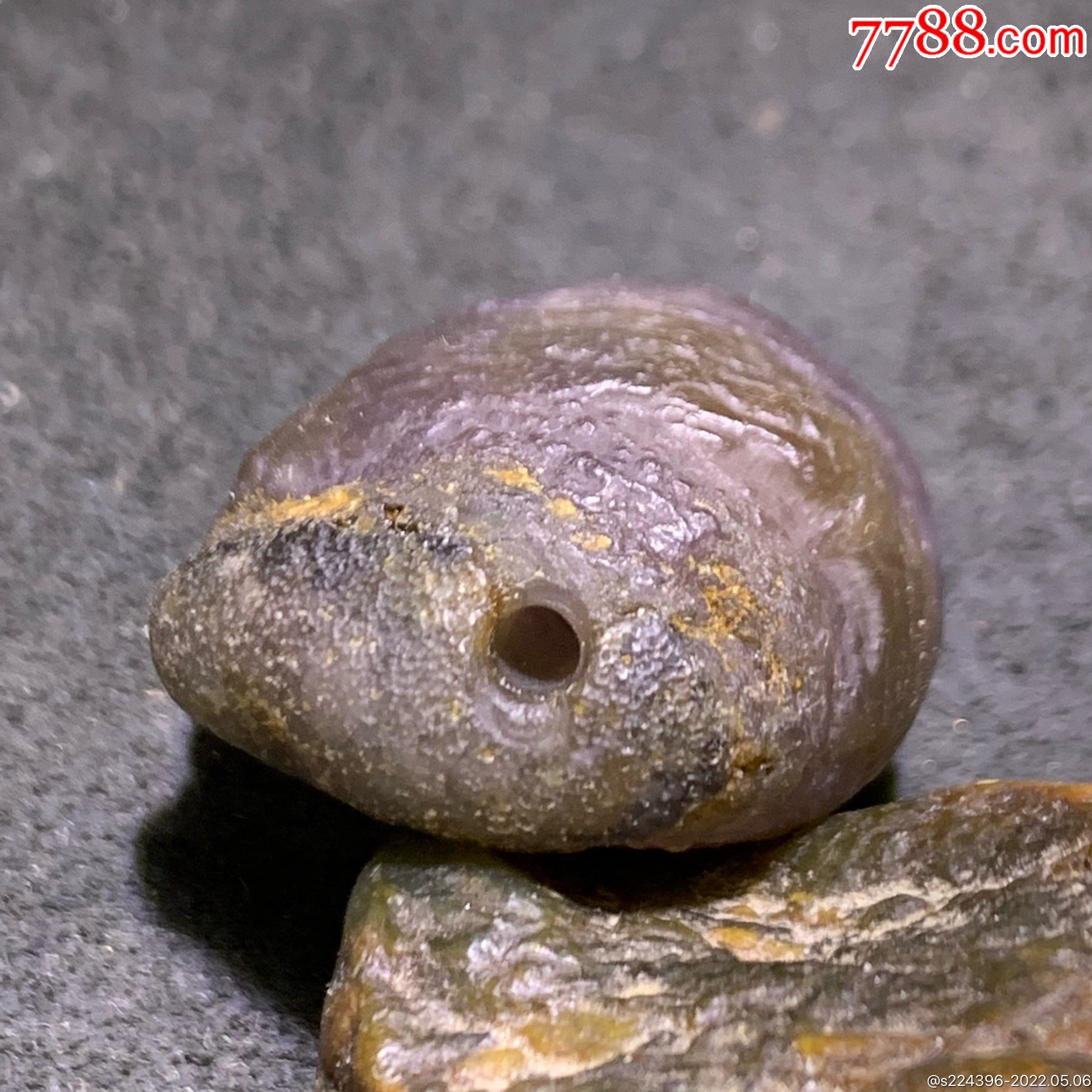 精美紫罗兰料眼石原石一颗仅此一颗