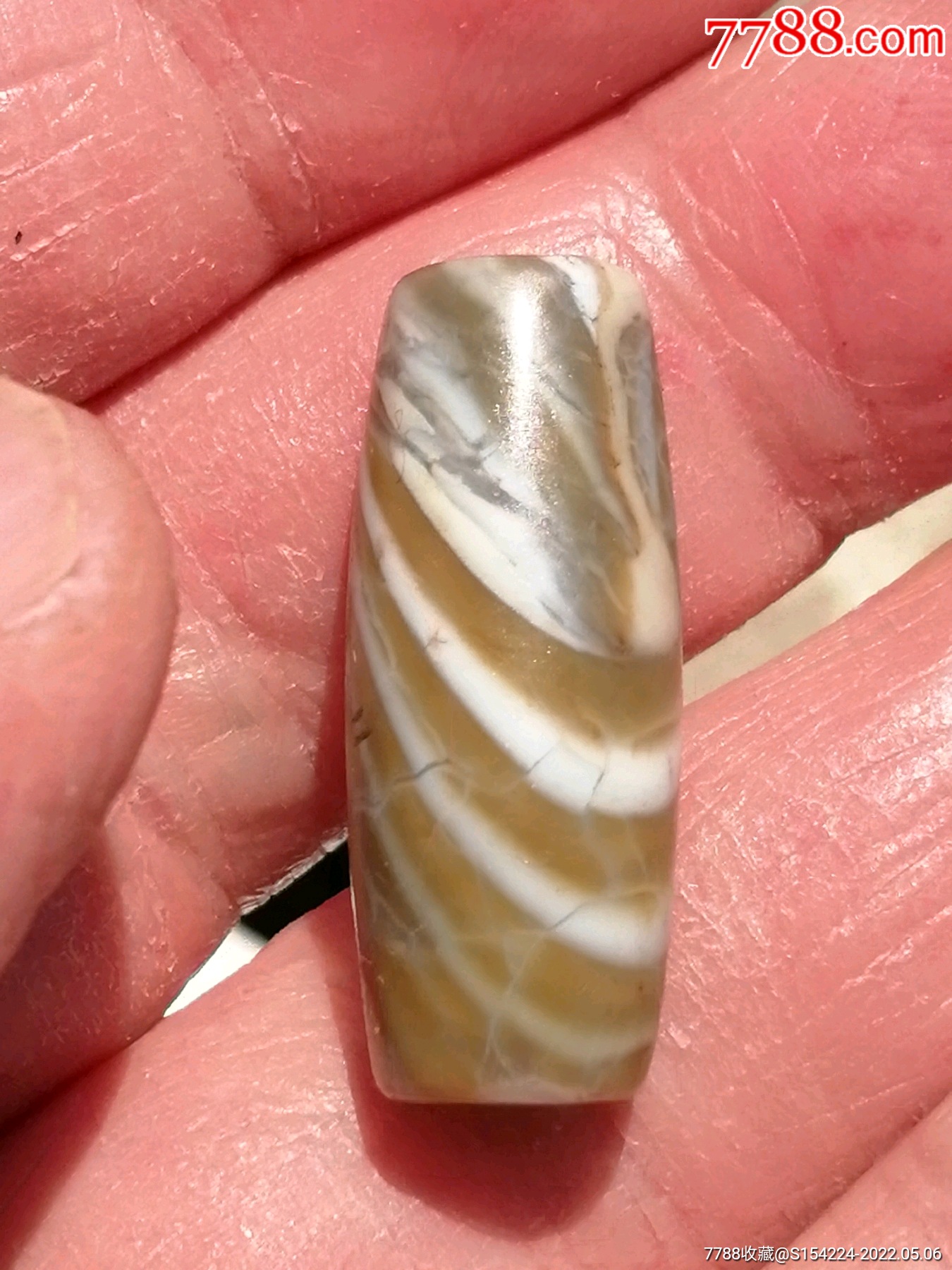 辽代缠丝玛瑙老珠子