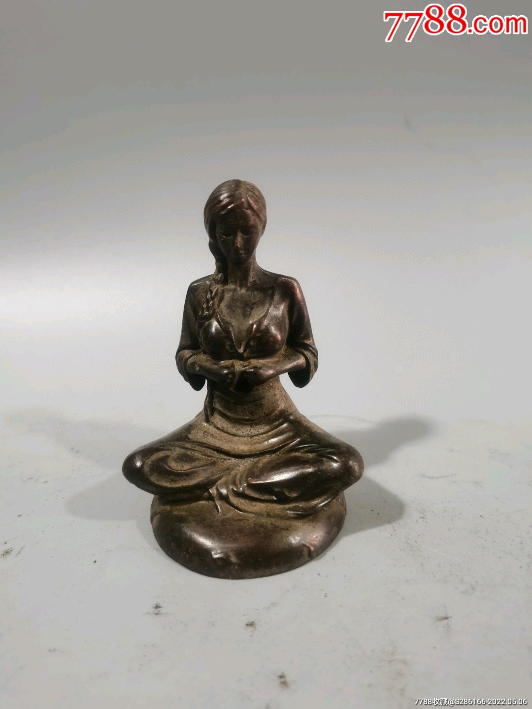 铜美女摆件不议价