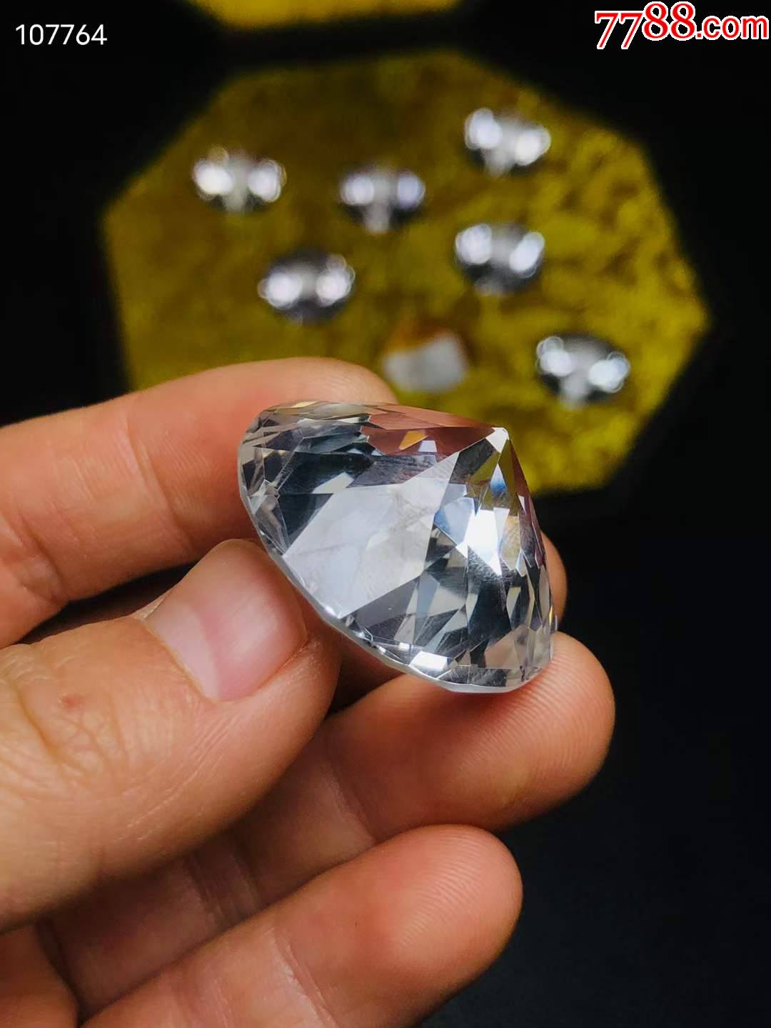 旧藏白钻石一盒,工艺精美,检测硬度九以上,细节如图_其他宝石_第6张