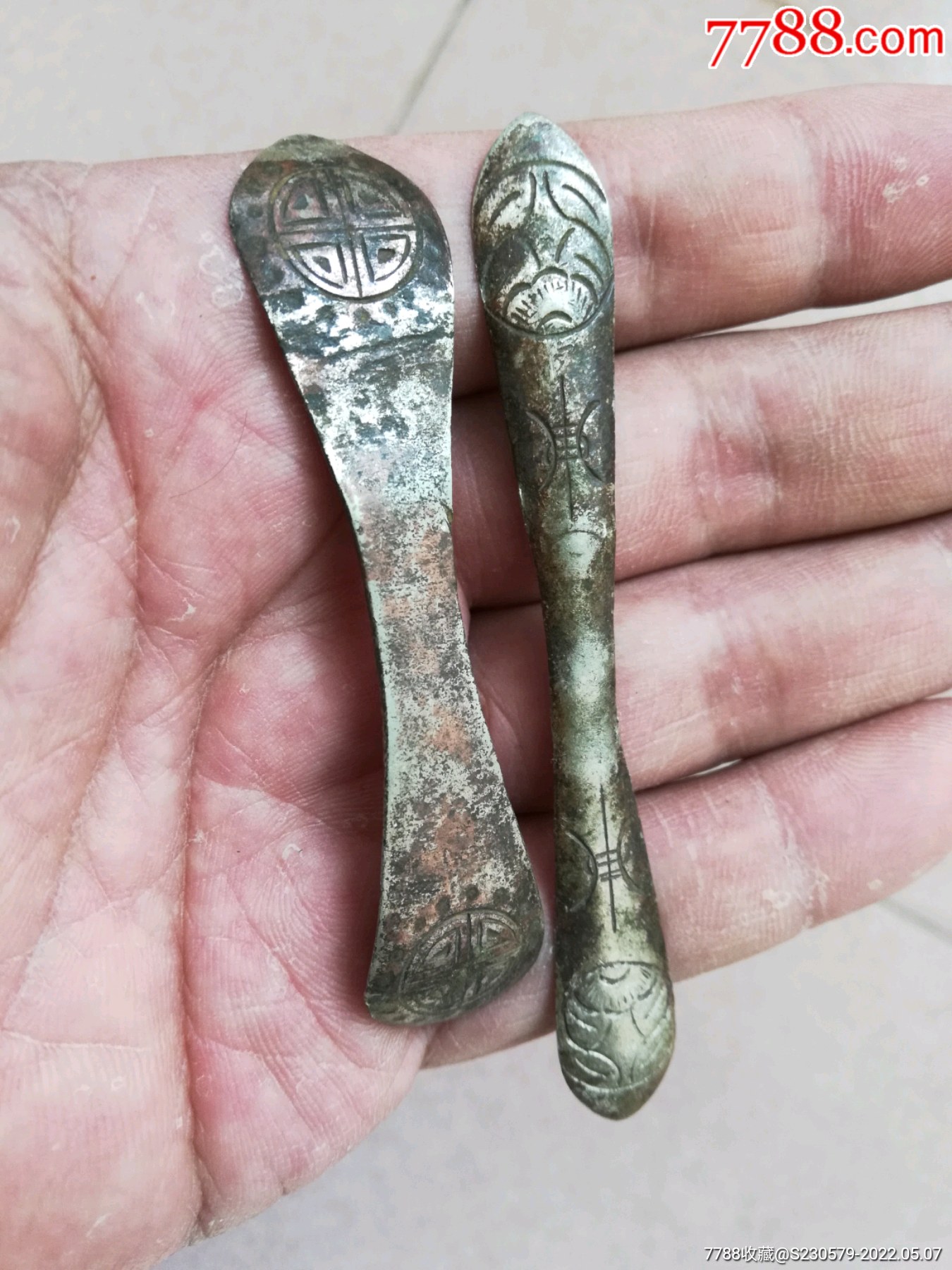 清刻花老银簪两个