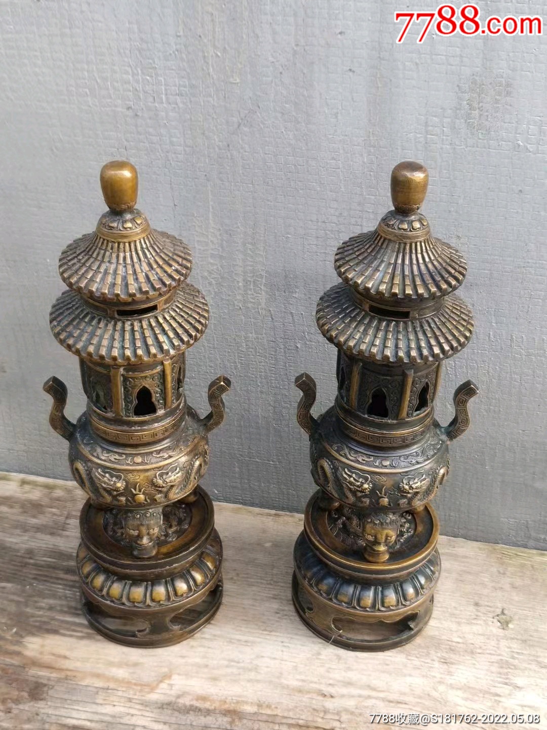 清代黄铜塔式熏香炉