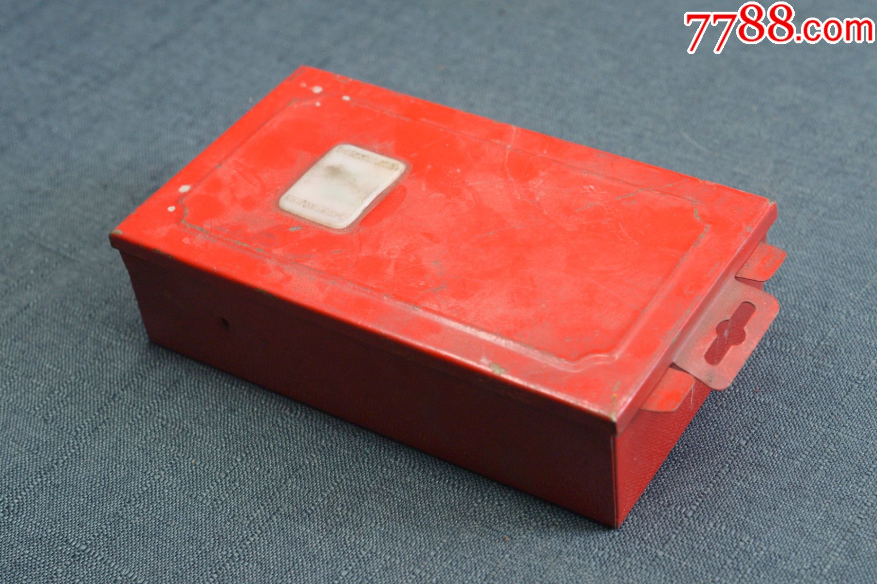 老铁皮盒子外国回流西洋用品外国老盒子怀旧收藏影视道具橱窗摆件