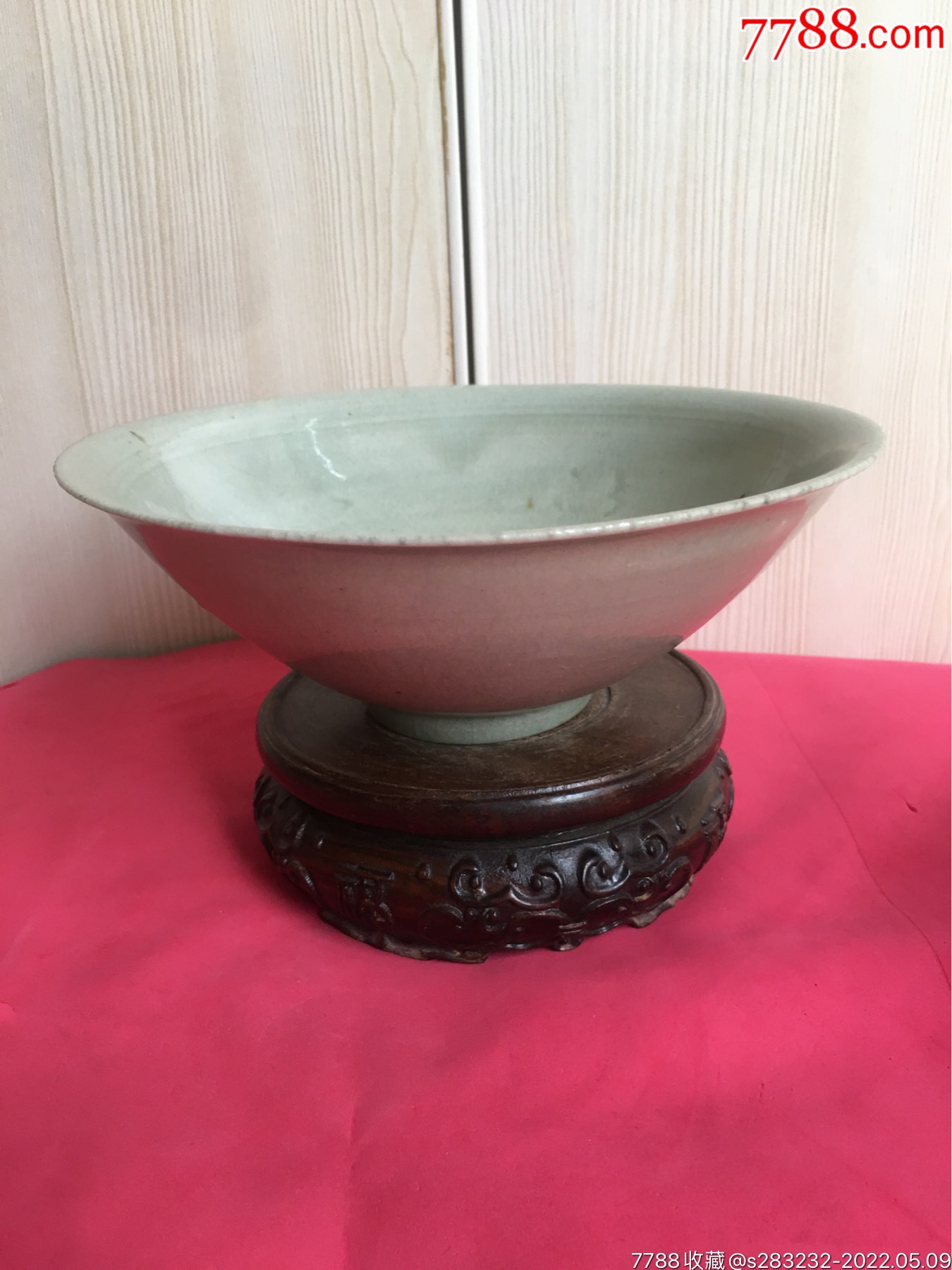 宋代青釉棉花碗