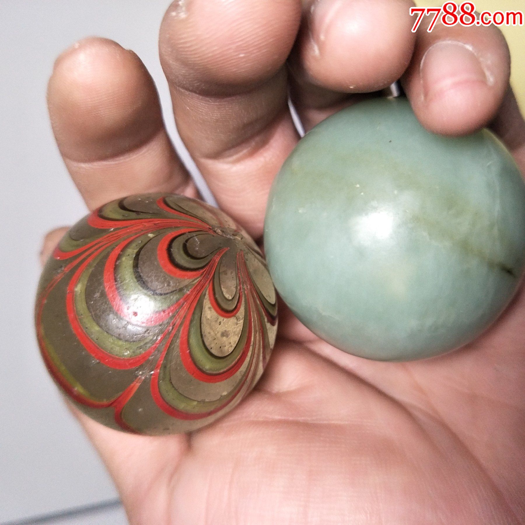 老球两个直径4厘米一个琉璃一个玉石包老包邮