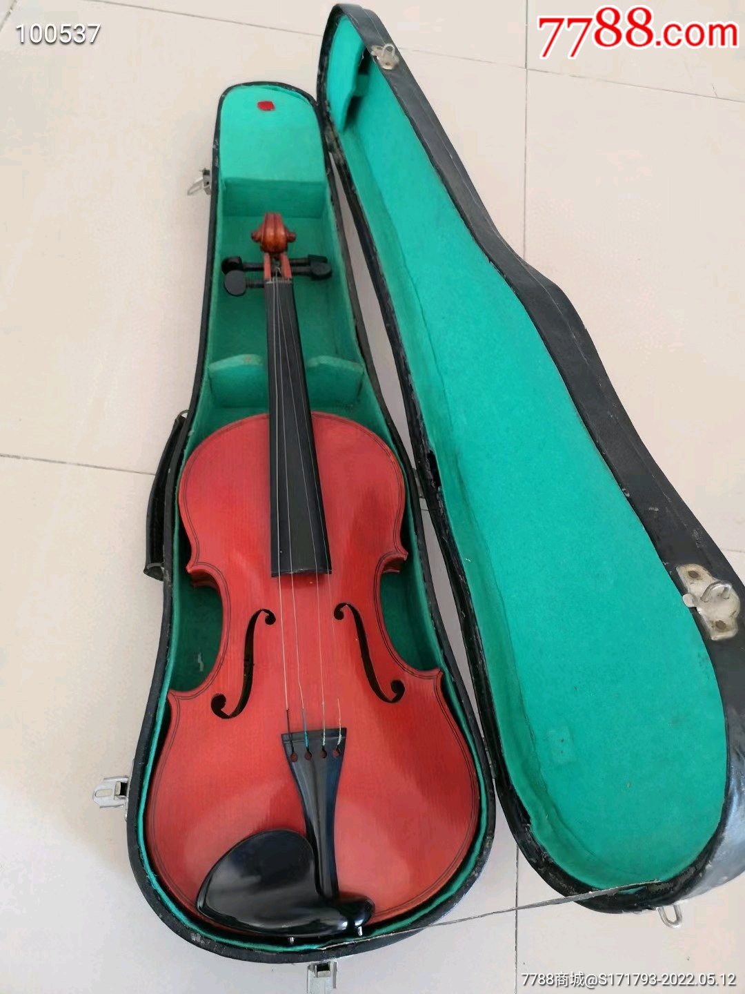 上海牌百灵小提琴一把