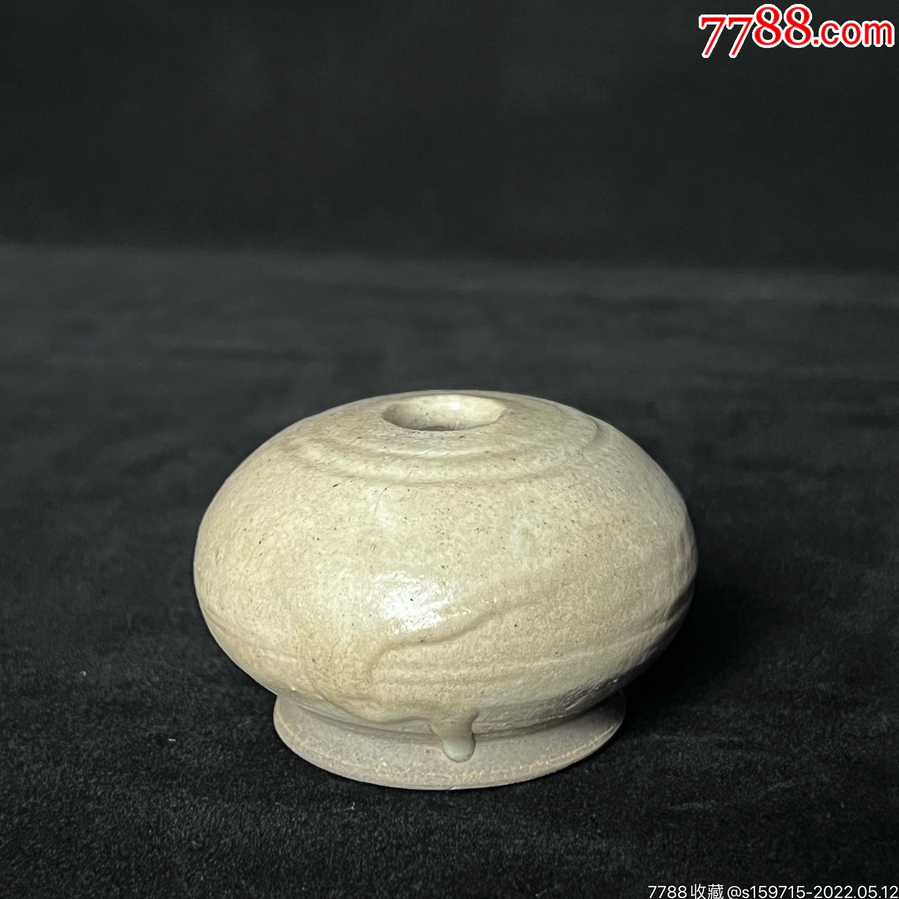 元代漳窑月白釉水盂