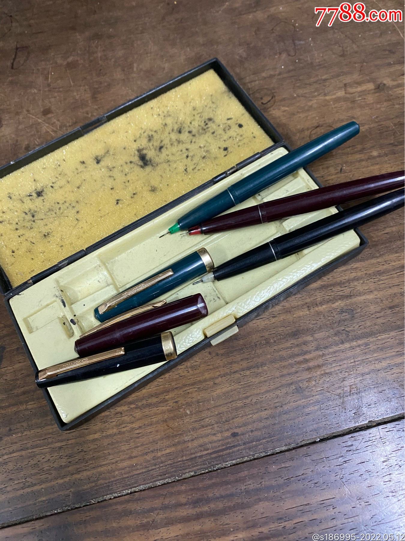 英雄老钢笔一套3支030609品相好正常使用