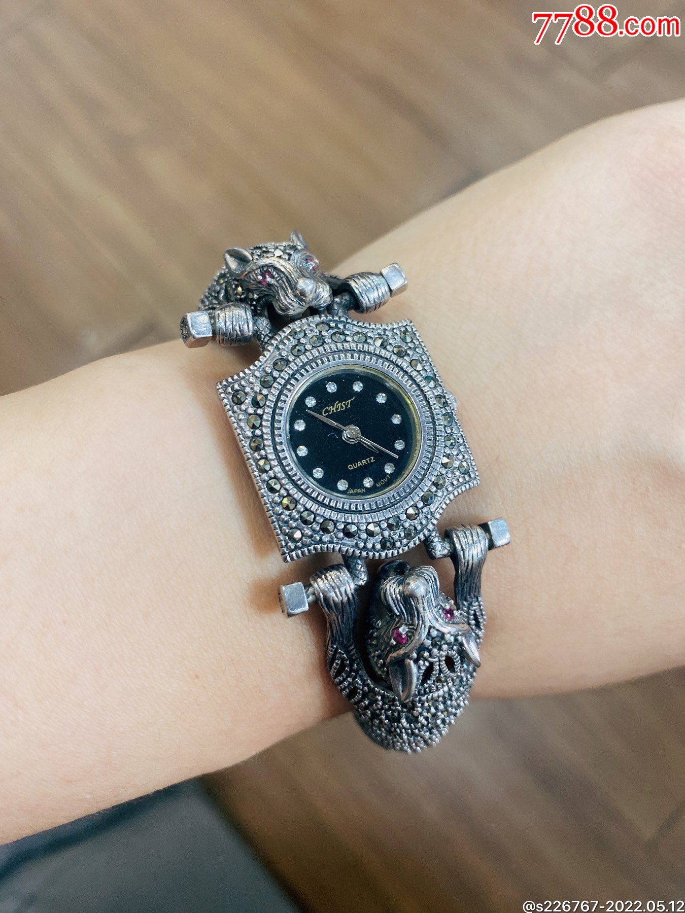 回流纯银马赛克镶嵌红宝石矿石瑞兽手表