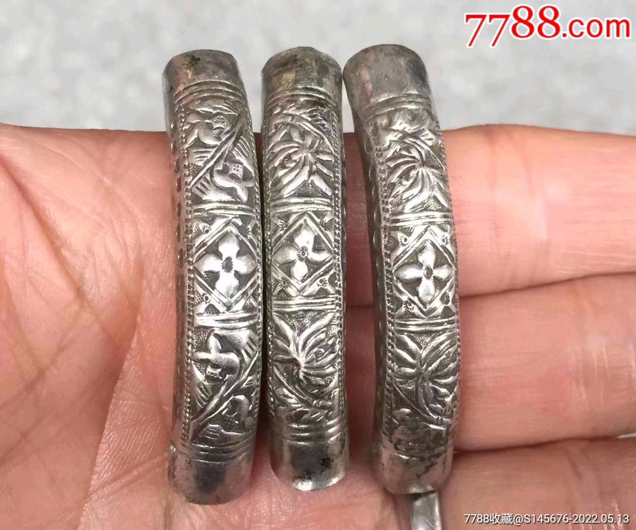 >>>>￥6008品99牡丹老银双面香襄挂饰￥3008品99吉祥老银针筒￥1