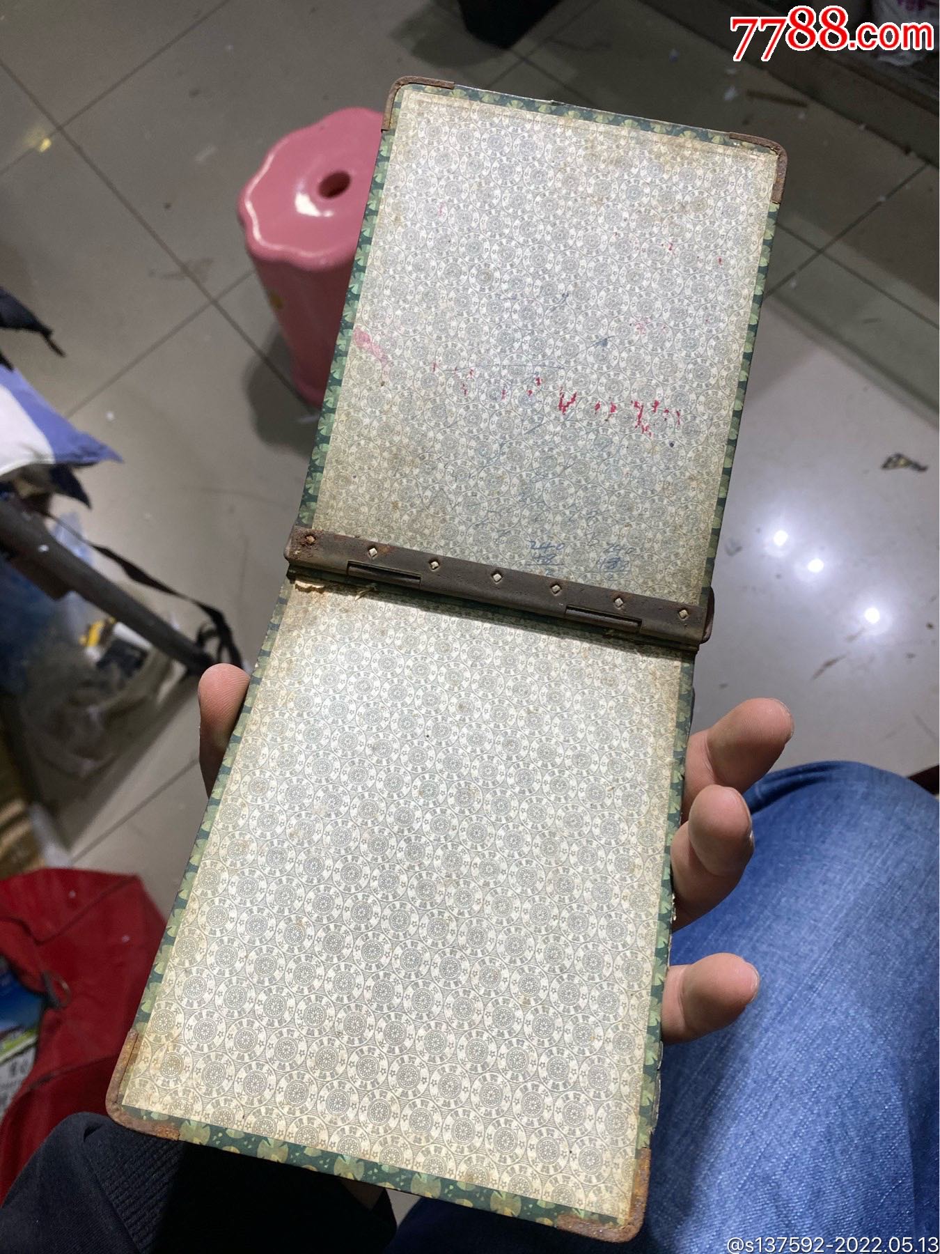 民国上海出品的小孩嘻嘻本夹子