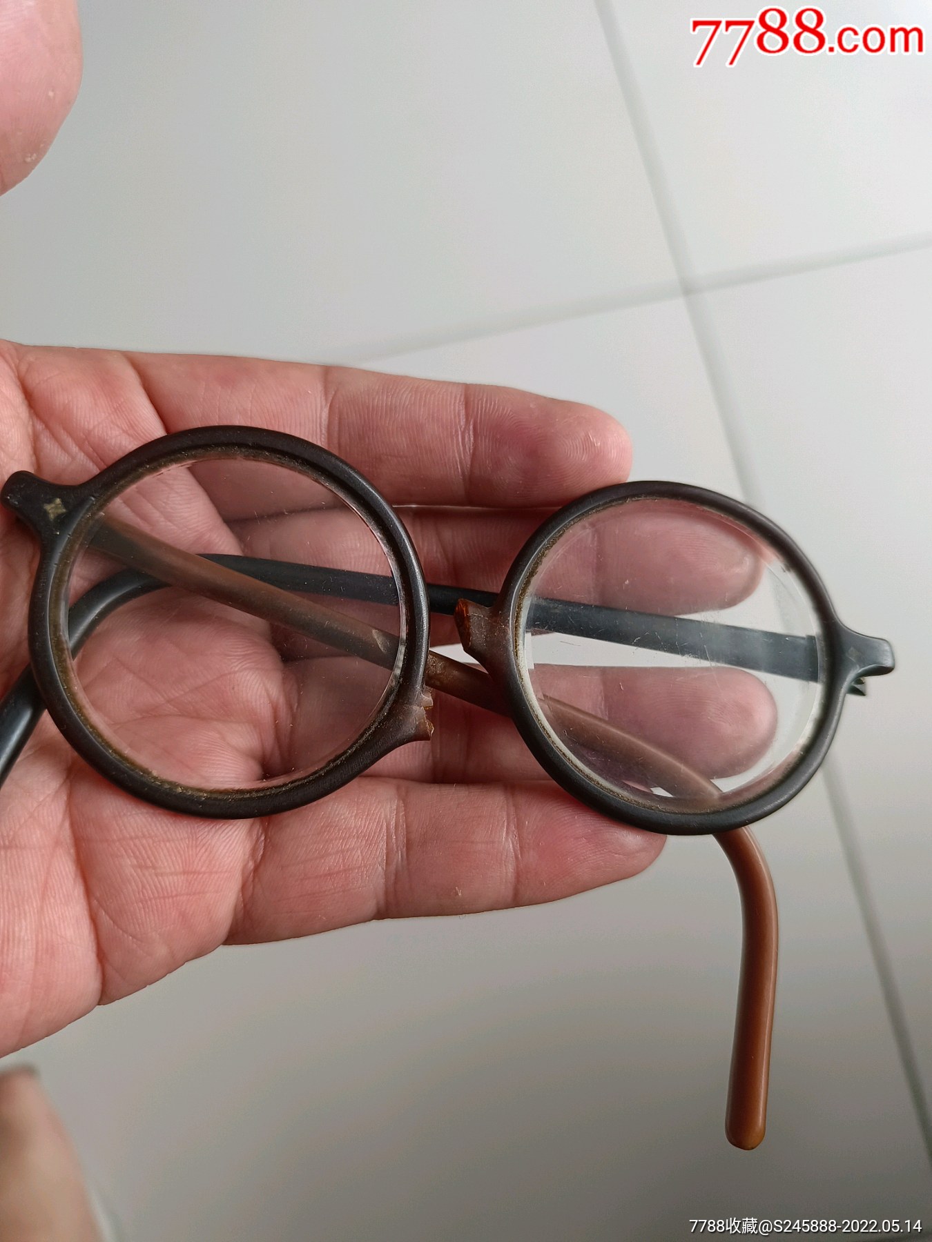 老式清代眼镜价值图片