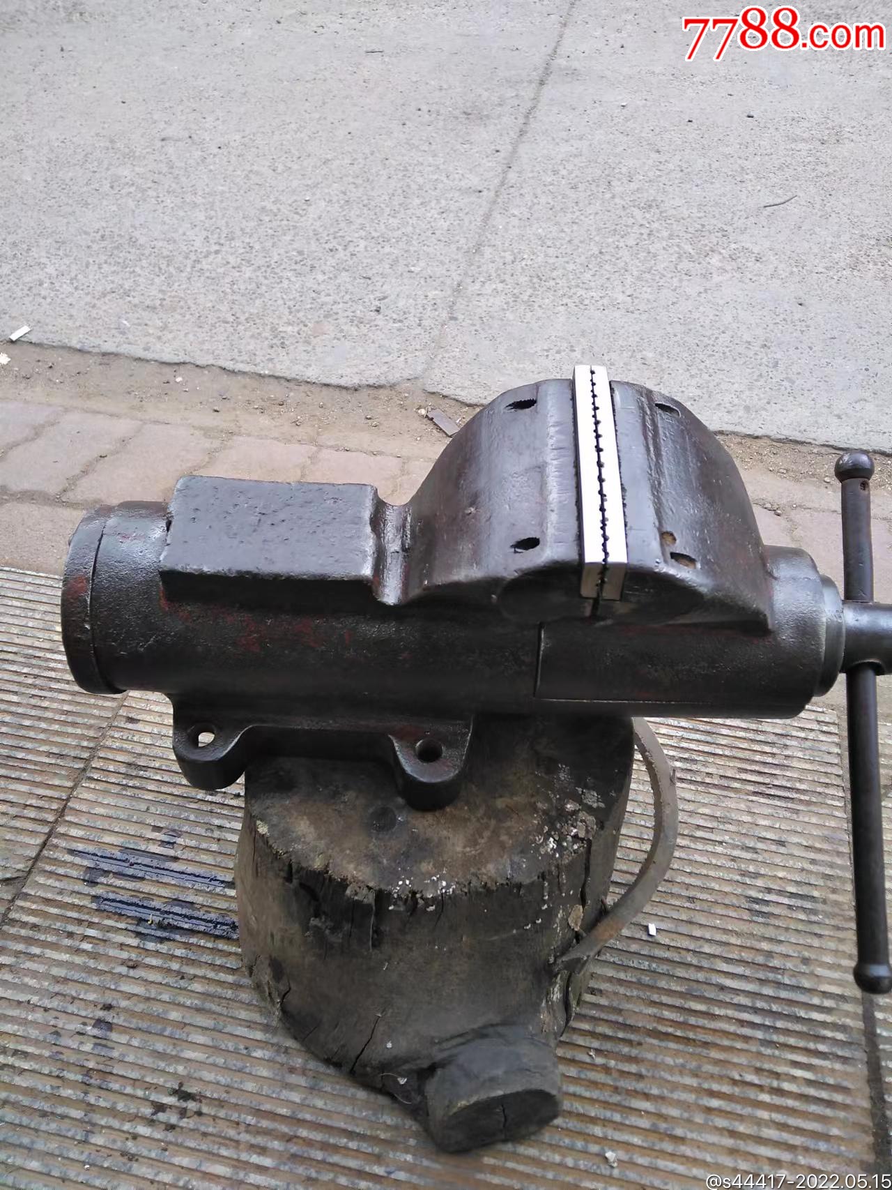 苏联火车头虎钳台虎钳-价格:1100元-se87099904-农用工具-零售-7788