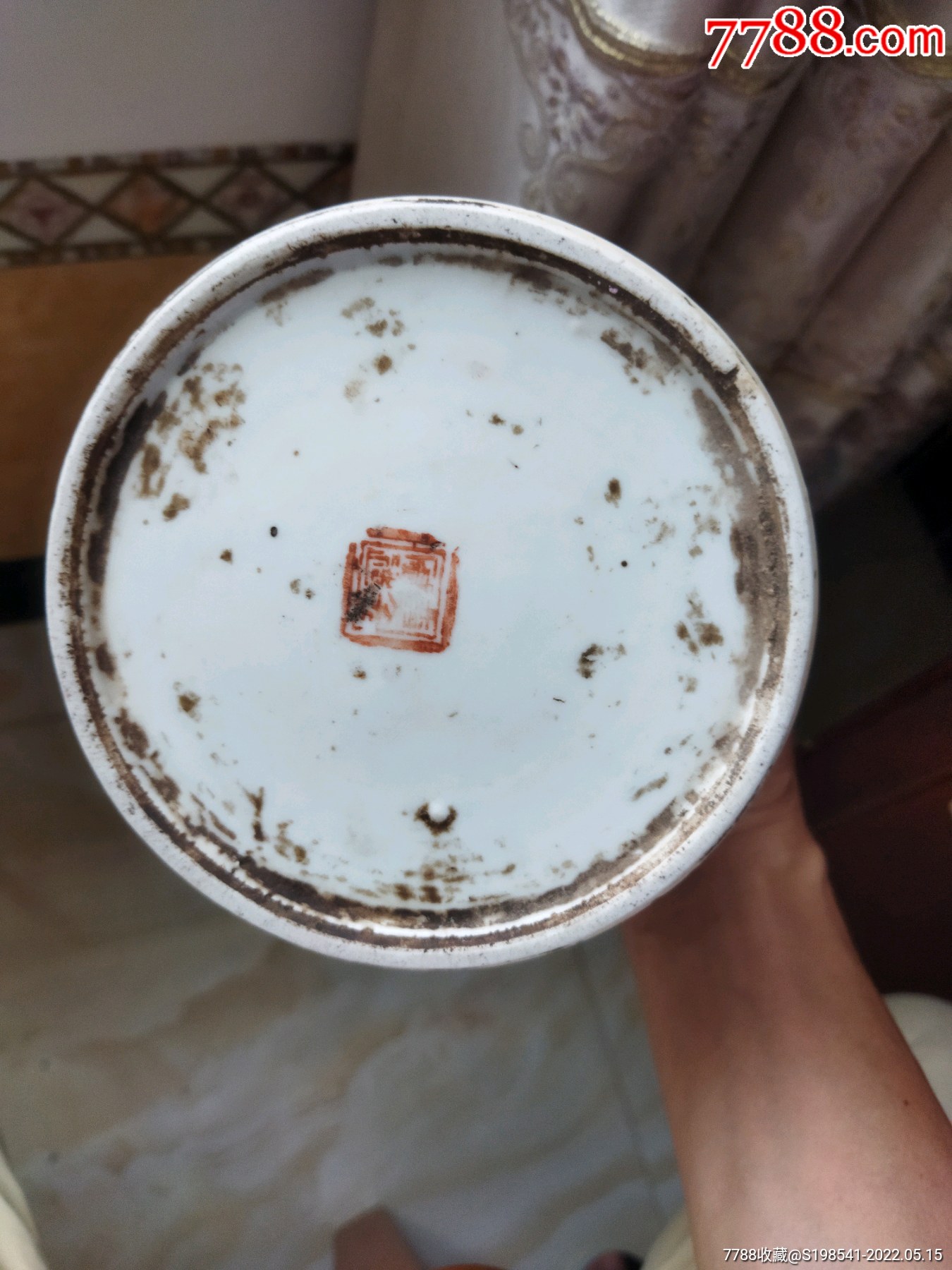 0浏览量:备注:太狮少保红狮子茶壶,瓷器民国初年,名家黄金盛作