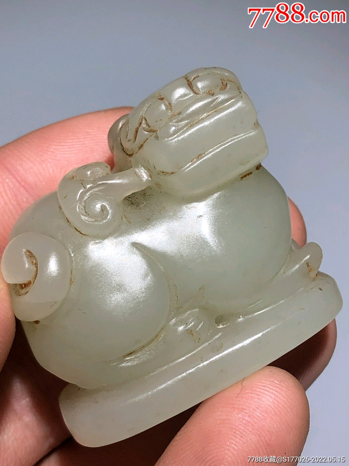 清代老和田玉籽料玉虎