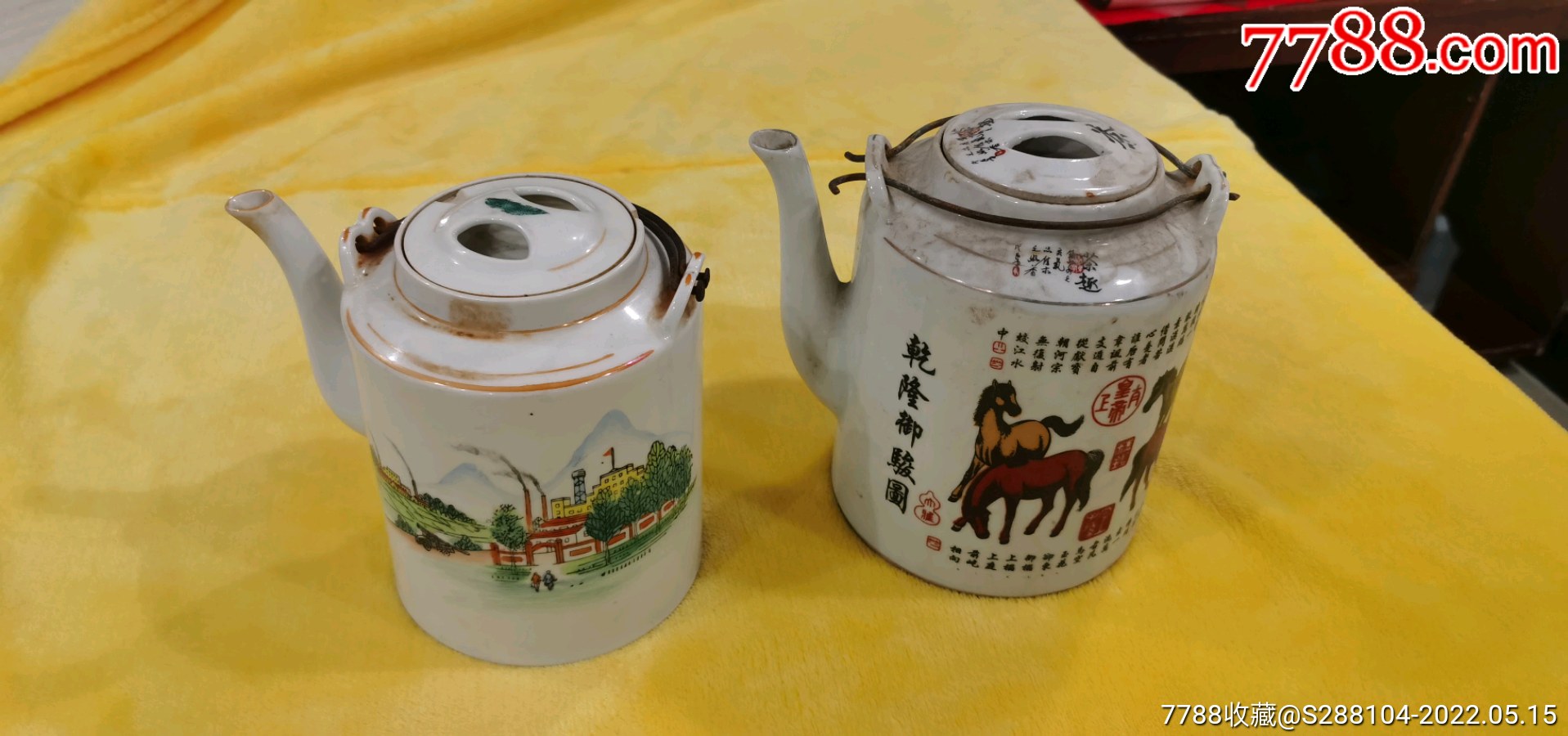文革时期景德镇提梁壶两把一起的价