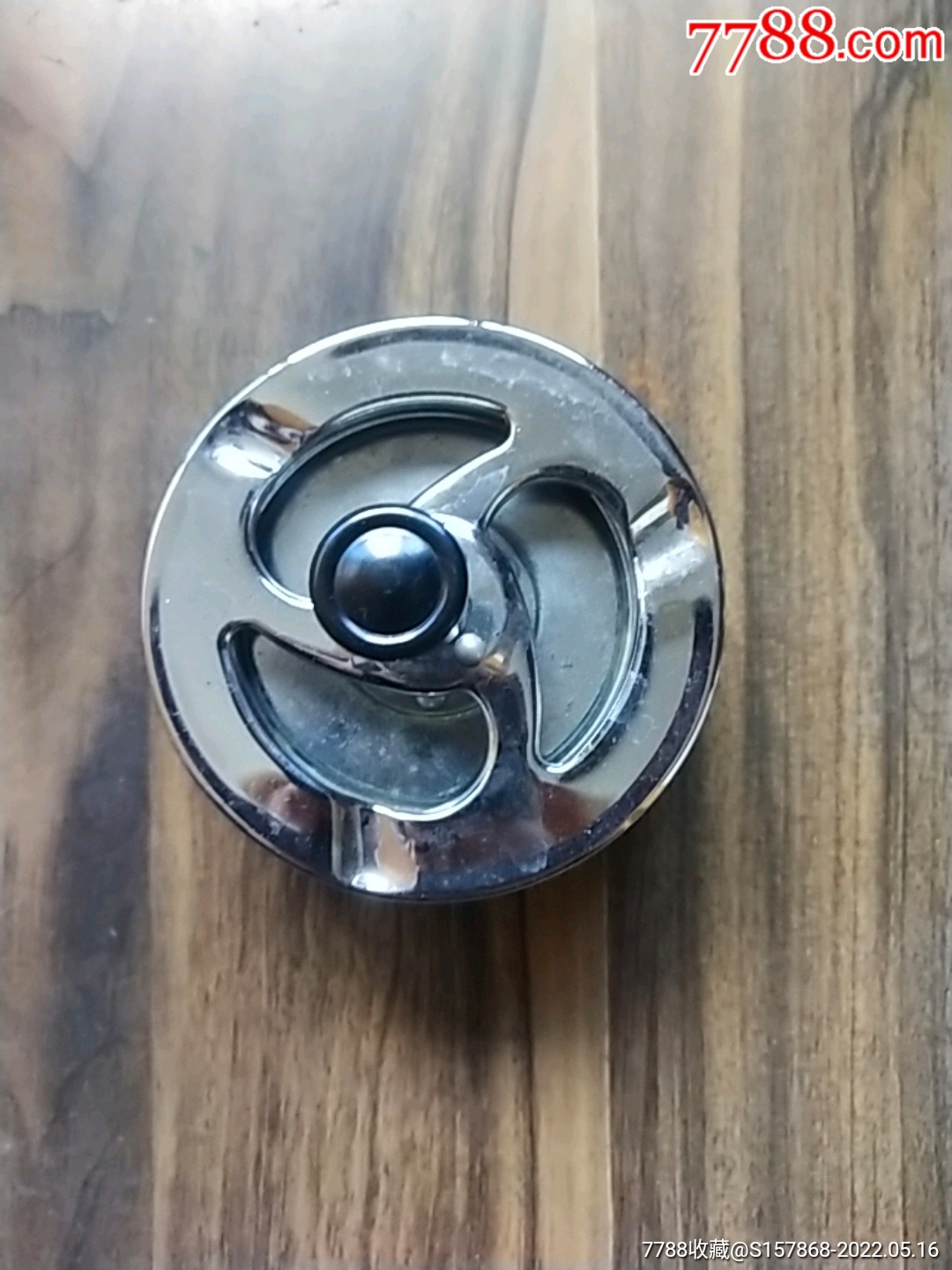 全新老式烟灰缸