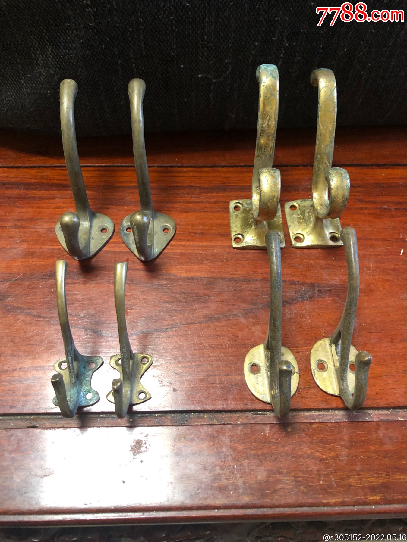 民国时期黄铜挂衣钩50一对