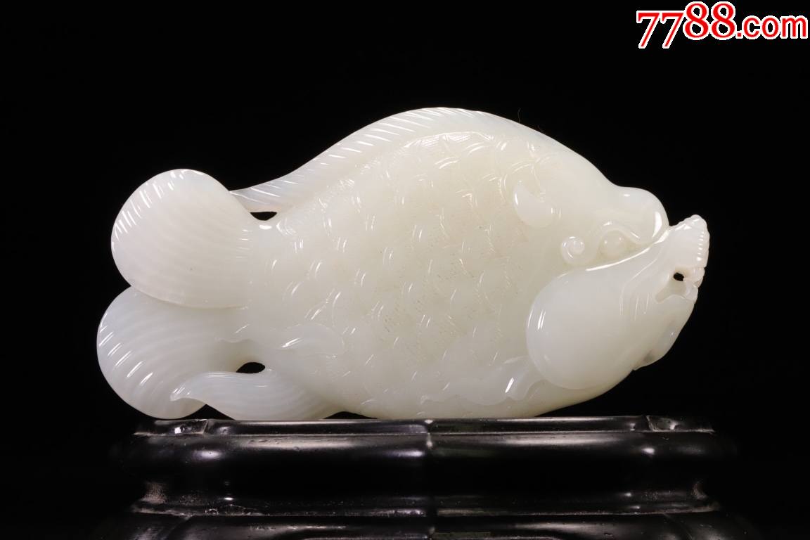 和田玉年年有鱼把件